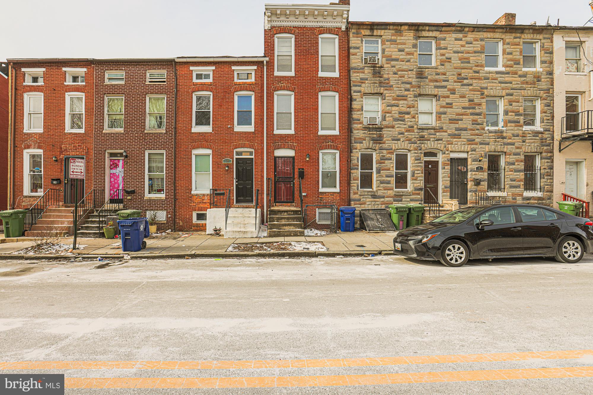 HOLLINS MARKET - Residential