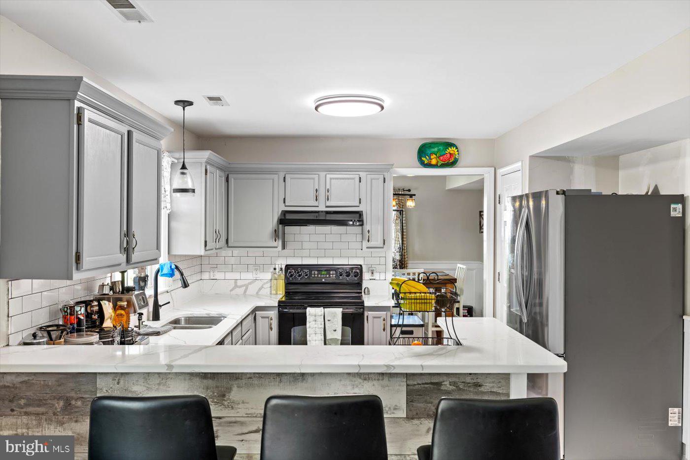 RUFFIN'S POND - Residential