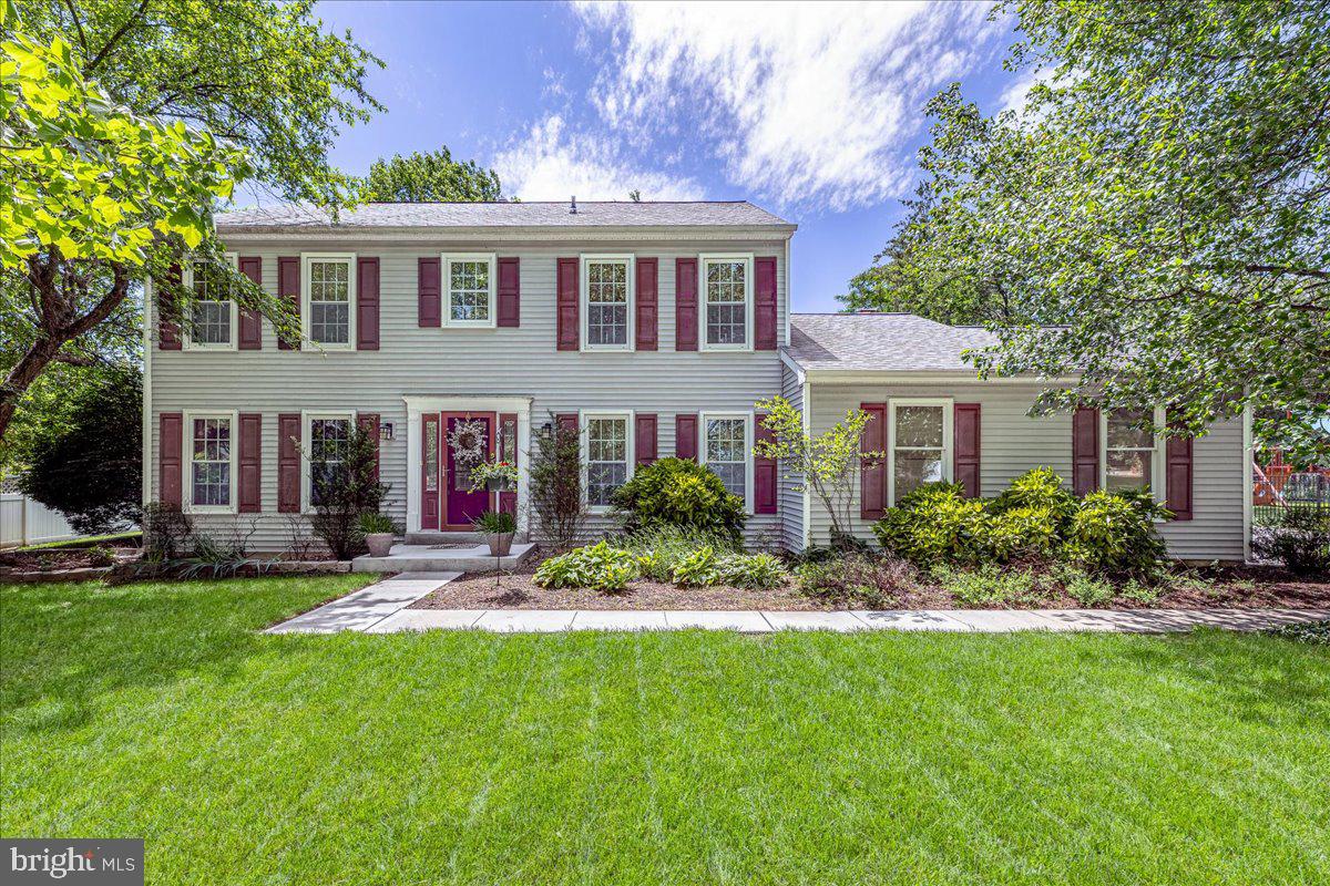 15 HAMILTON COURT