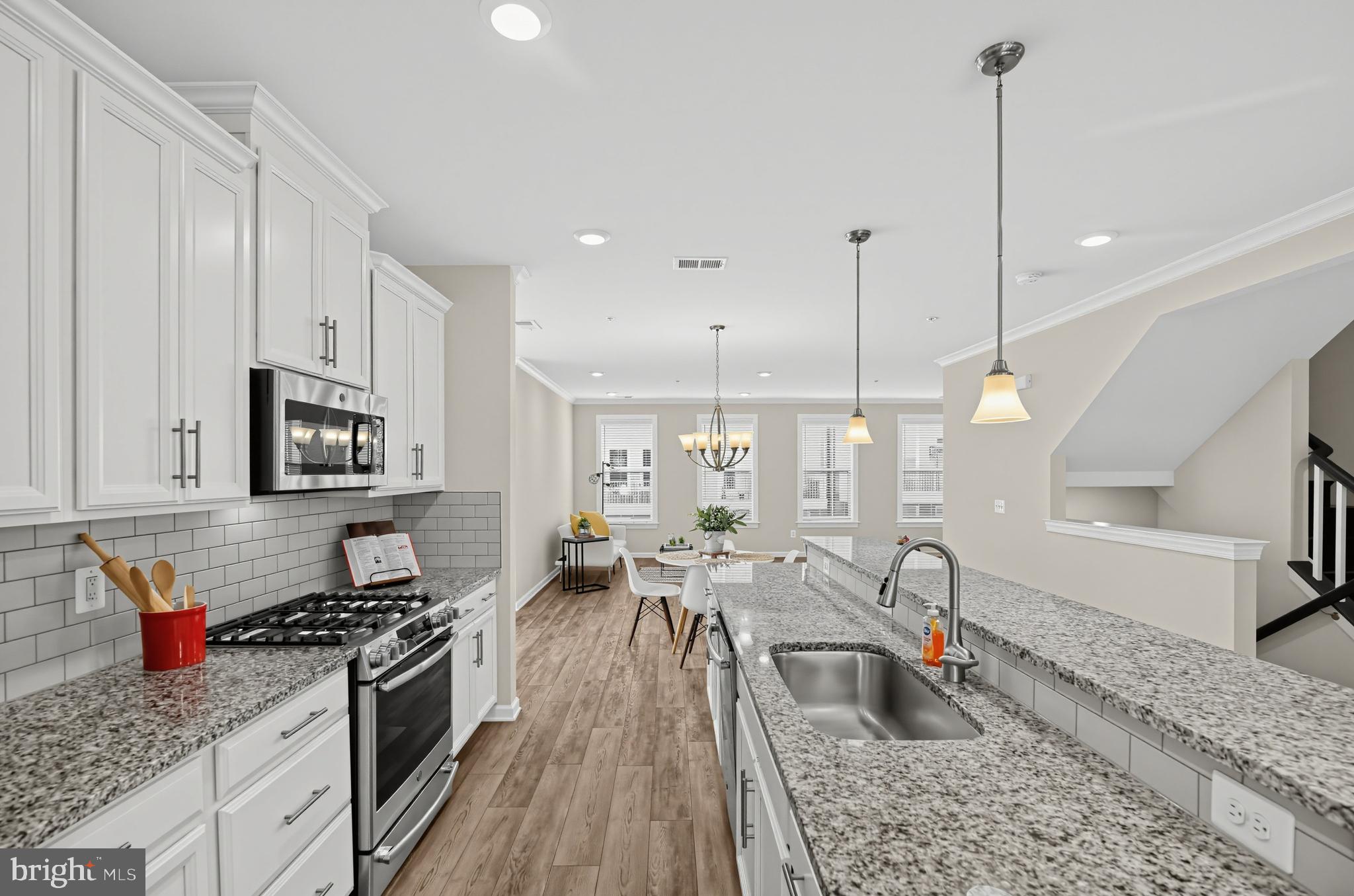 45222 LETTERMORE SQUARE