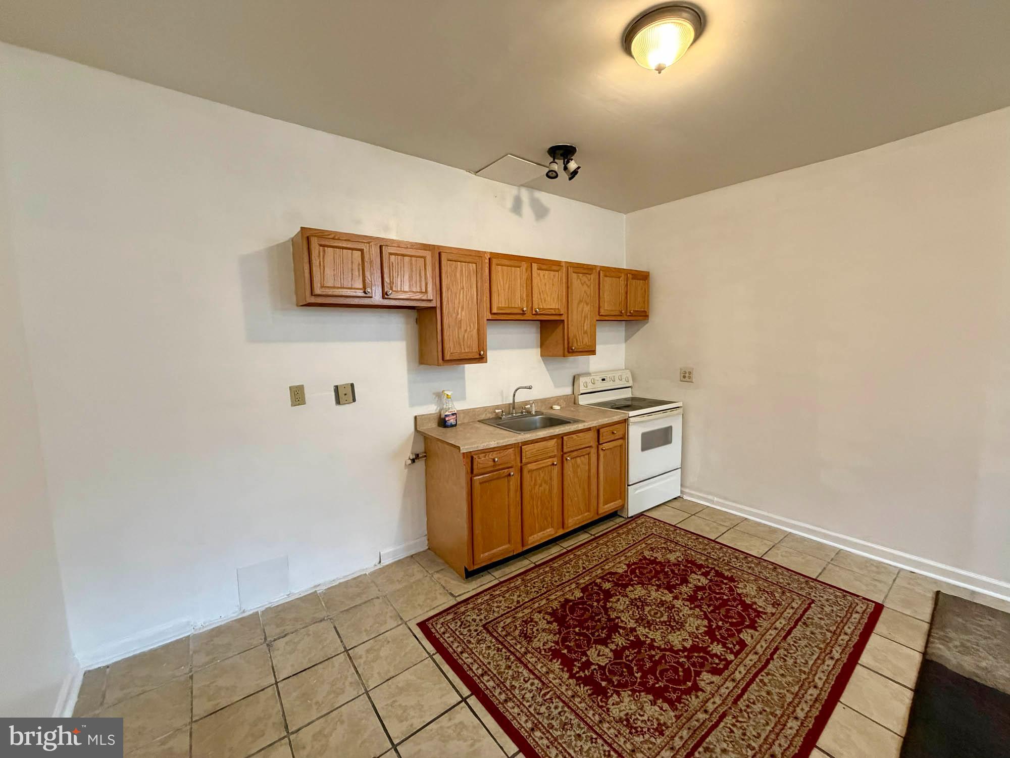 RIVERSIDE - Residential Income