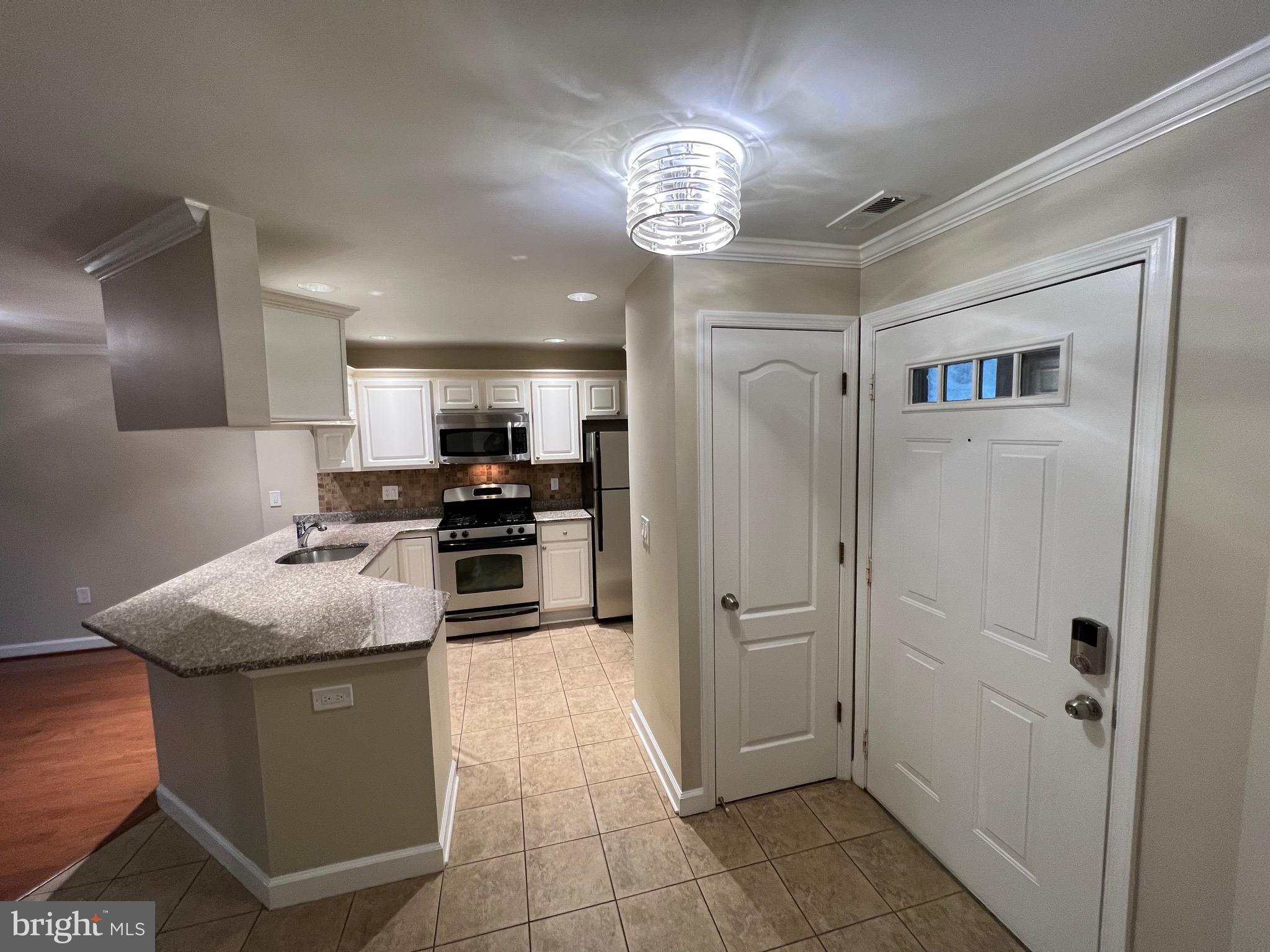6924 FAIRFAX DRIVE 132