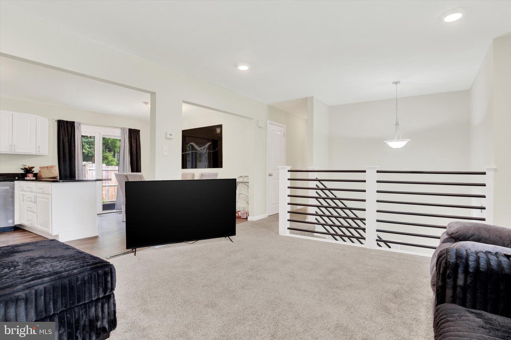 99 FETROW LANE