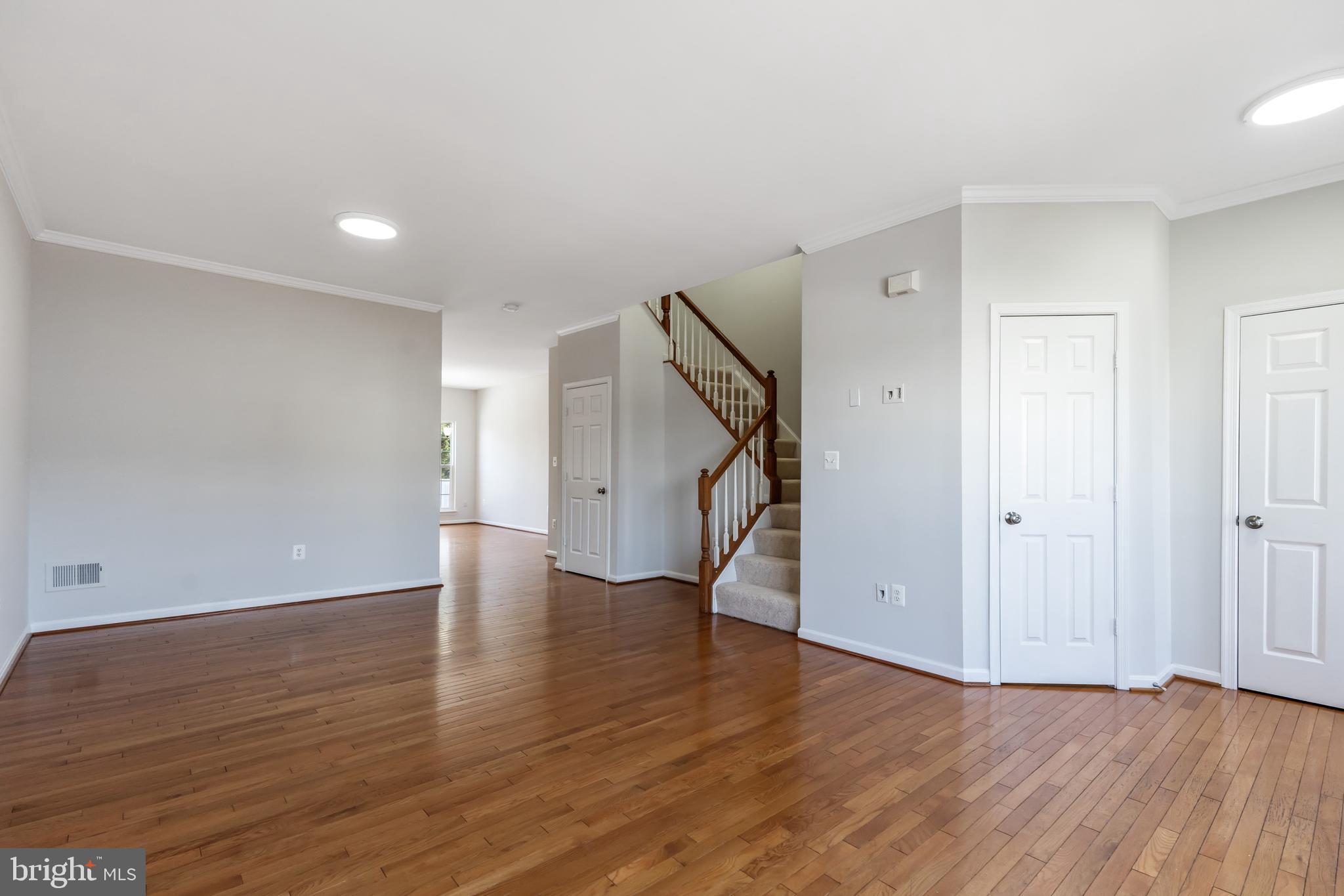 TAMARLANE - Residential