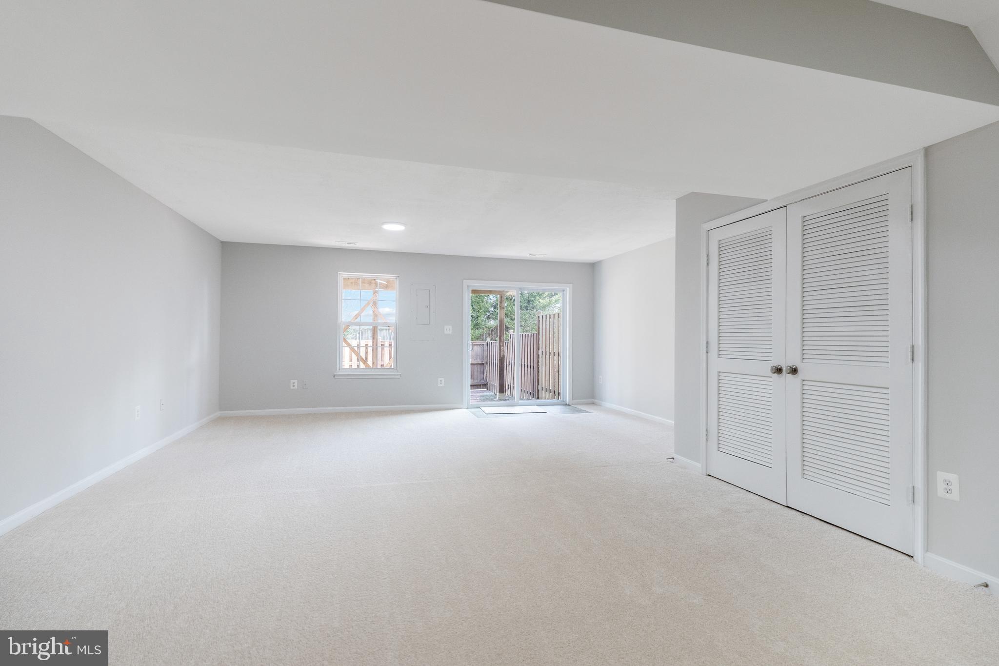 TAMARLANE - Residential