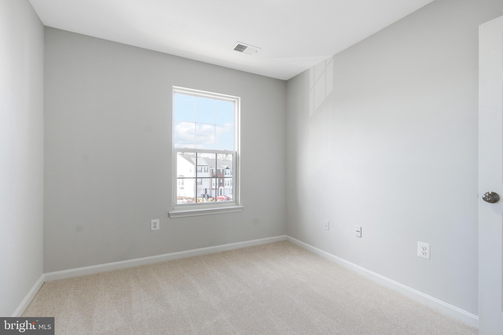 TAMARLANE - Residential