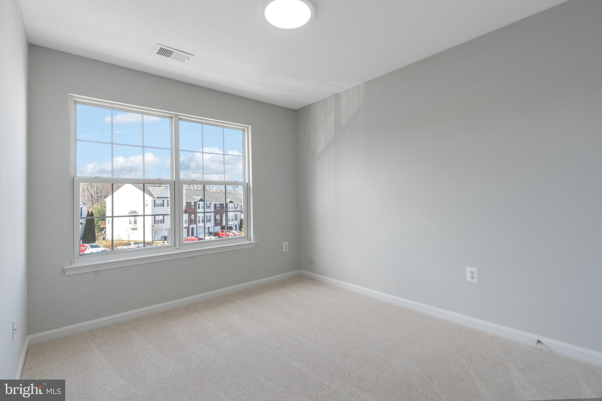 TAMARLANE - Residential