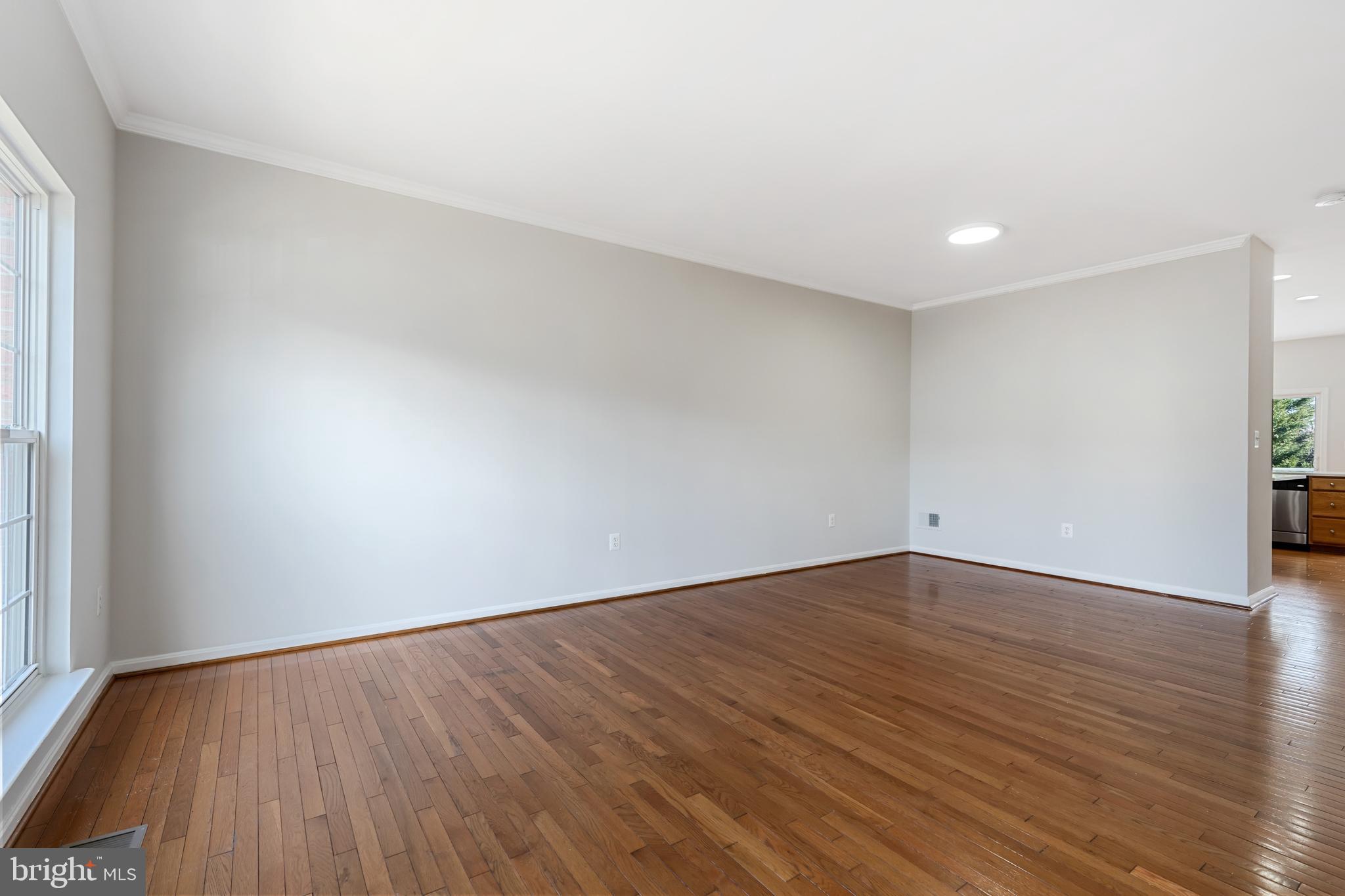 TAMARLANE - Residential