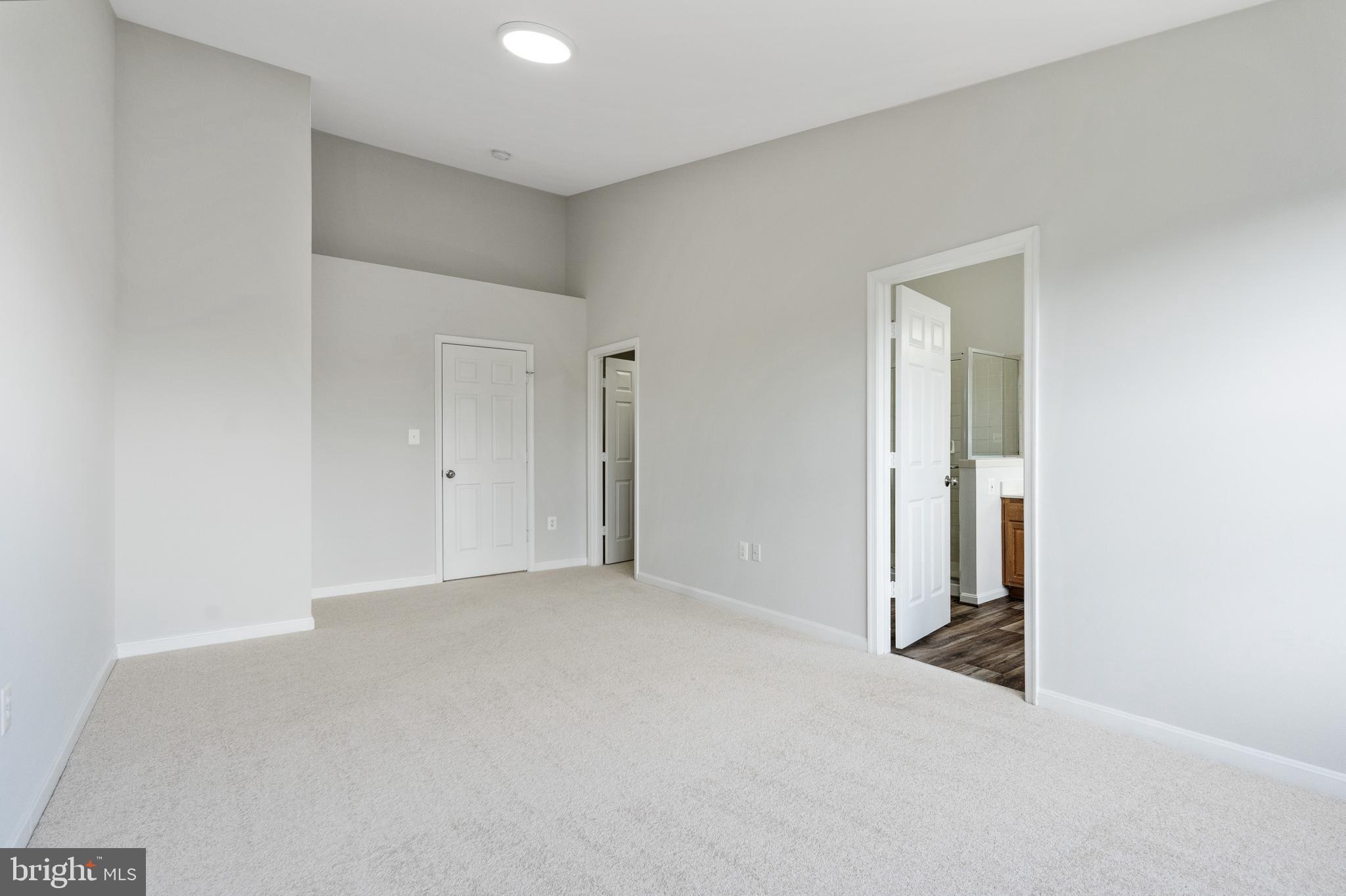 TAMARLANE - Residential