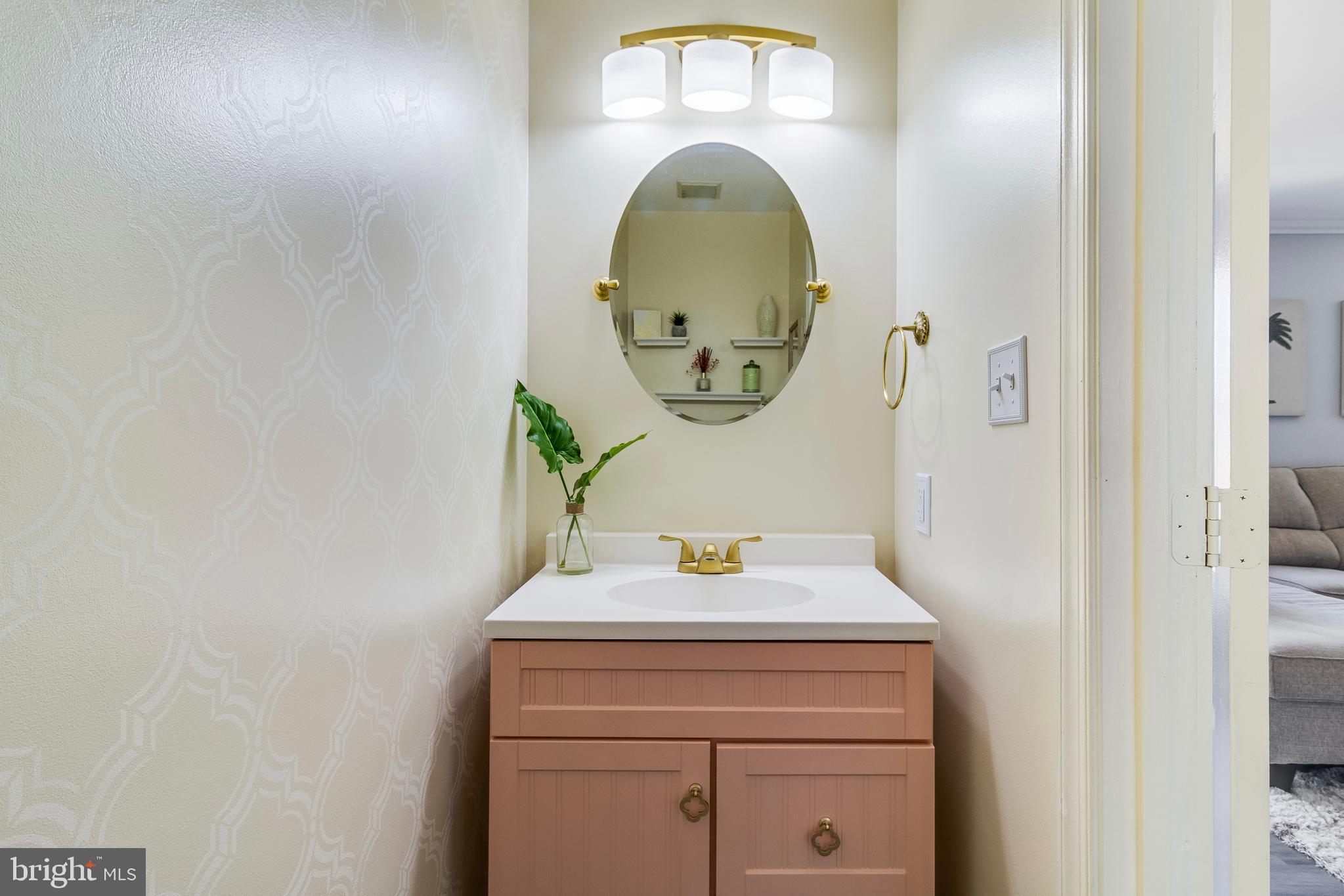 SYMPHONY WOODS - Residential