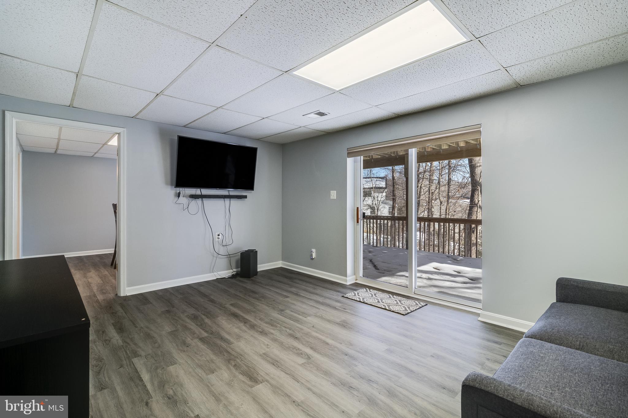 SYMPHONY WOODS - Residential