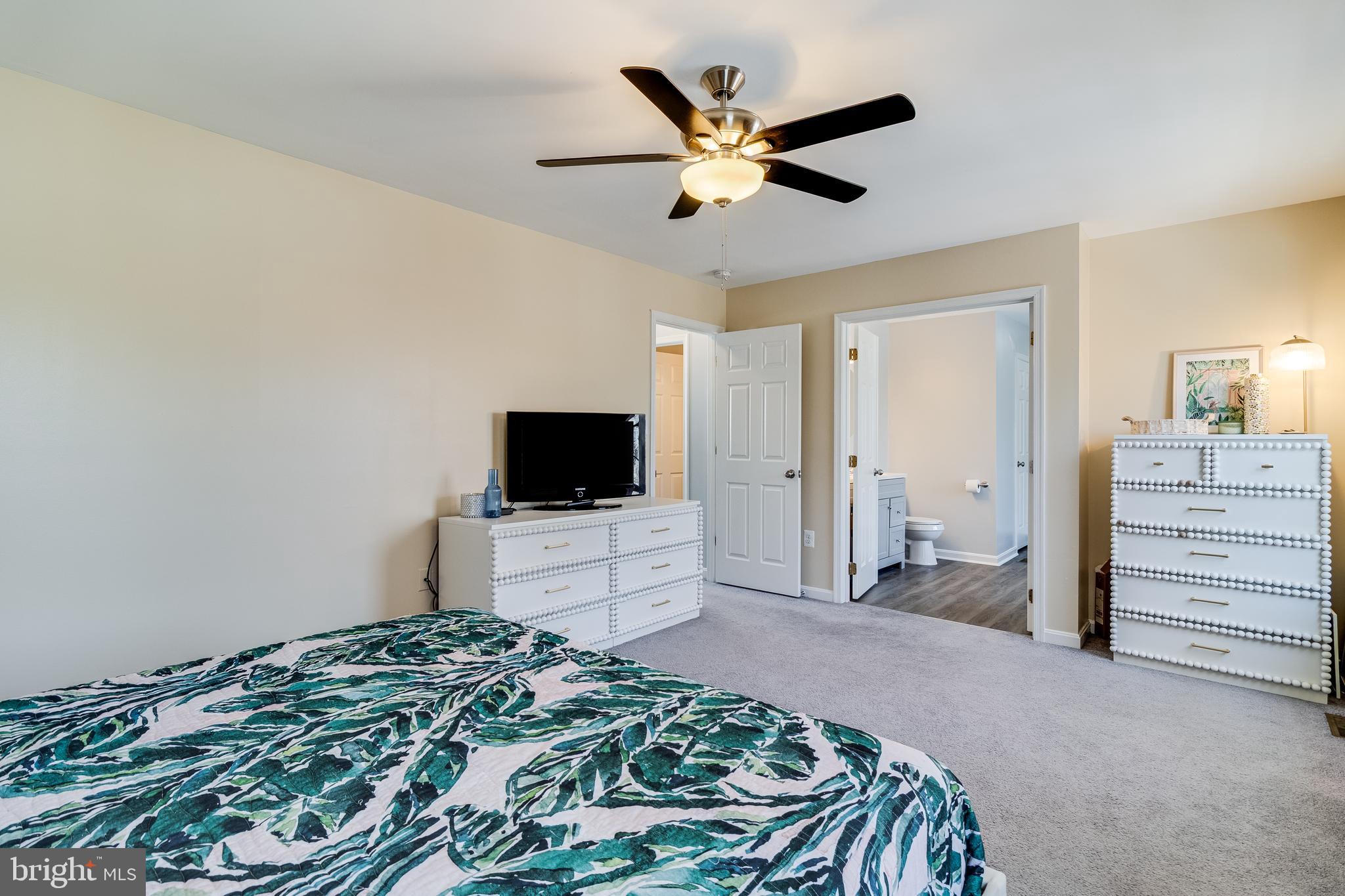 SYMPHONY WOODS - Residential