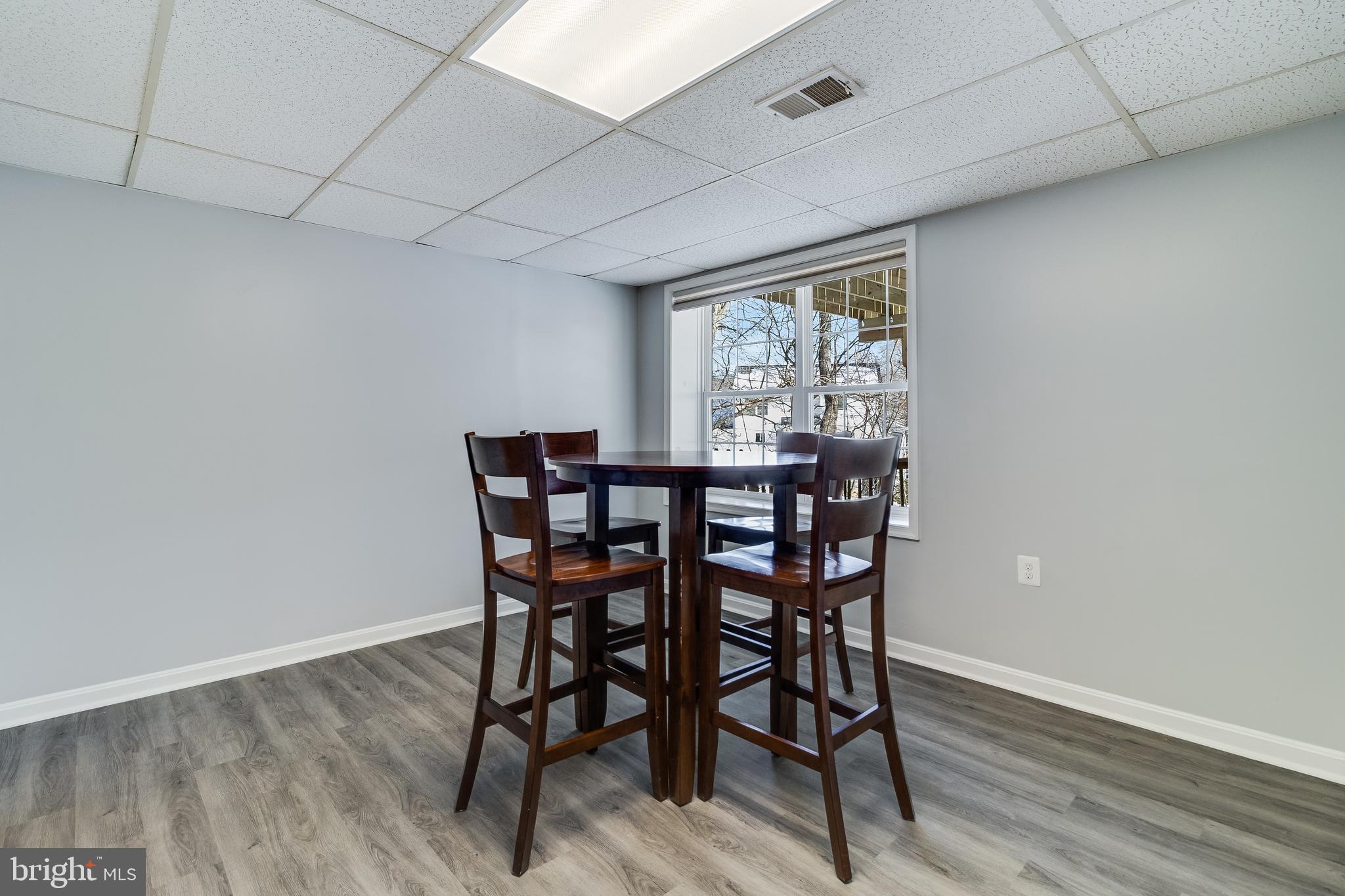 SYMPHONY WOODS - Residential