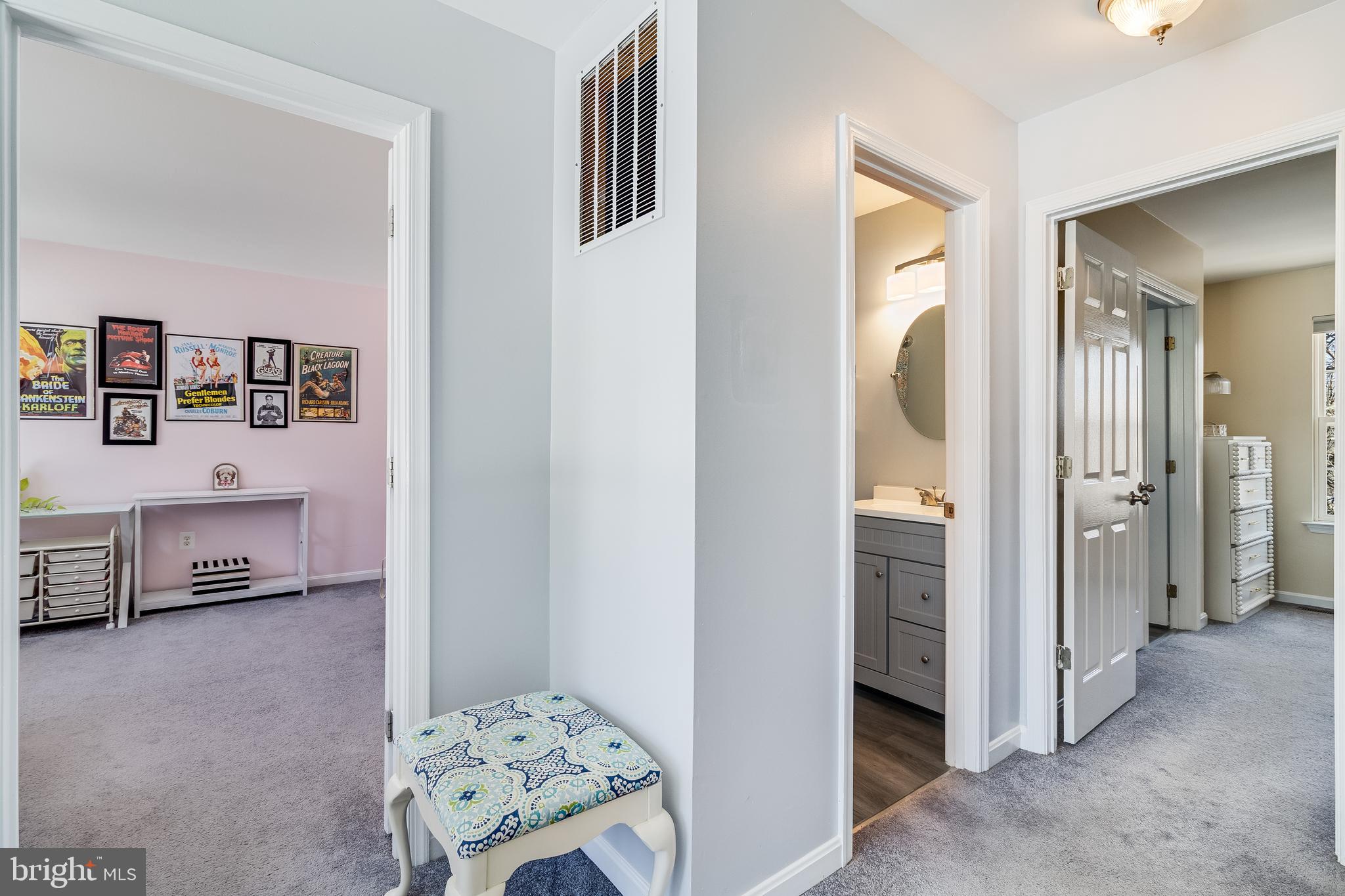 SYMPHONY WOODS - Residential