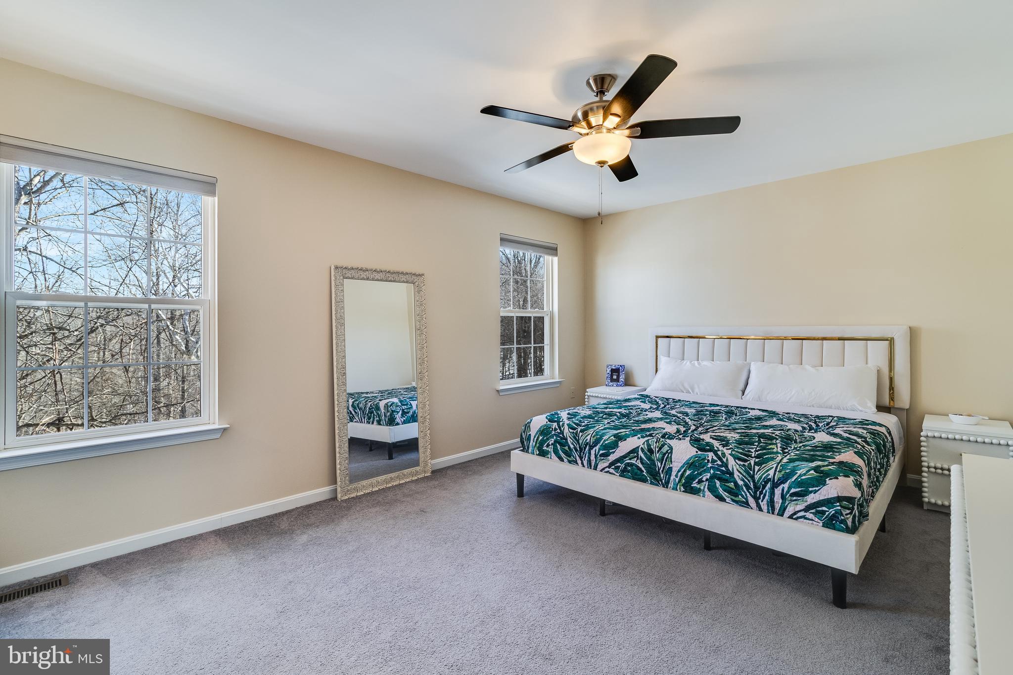 SYMPHONY WOODS - Residential