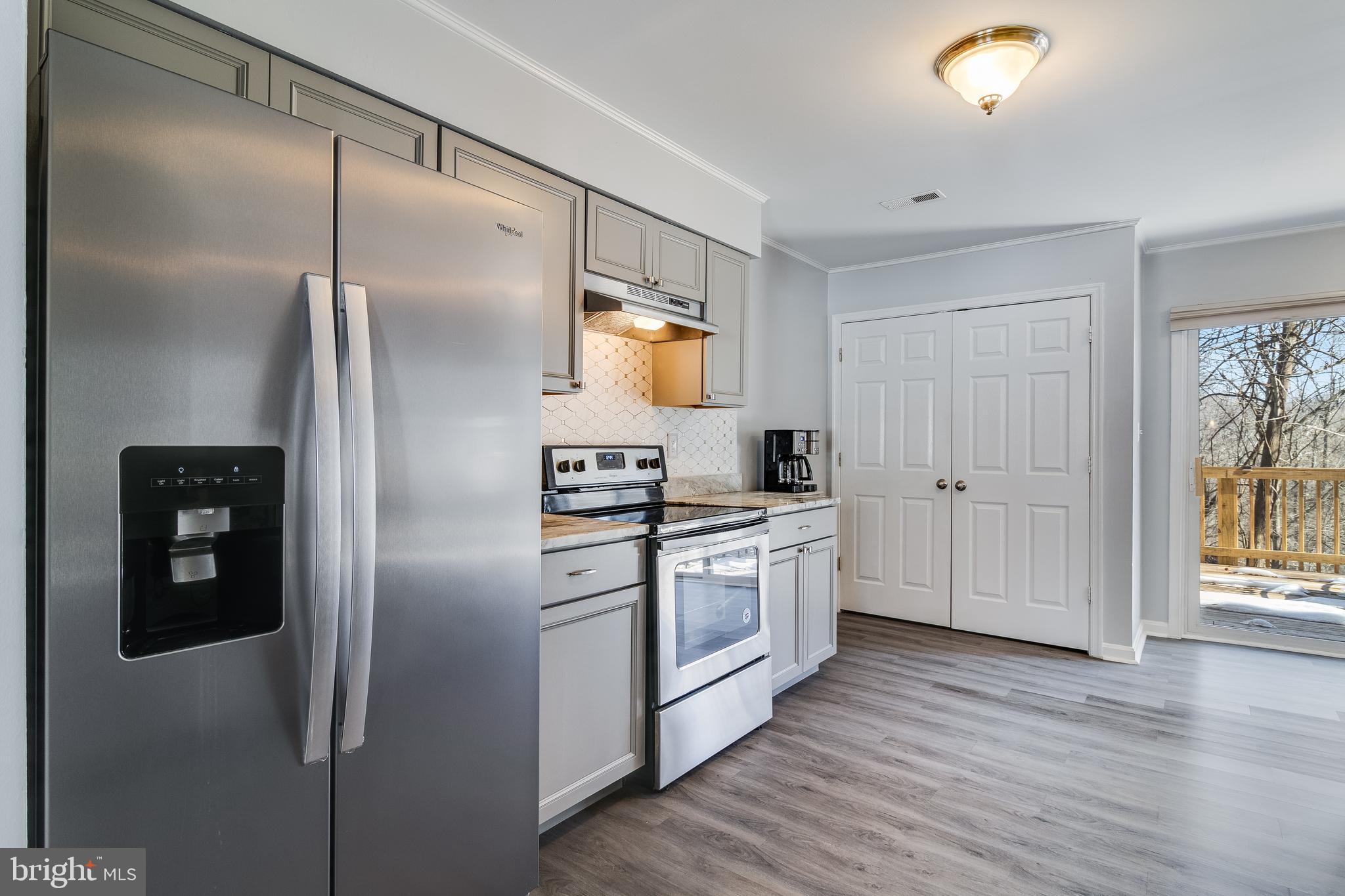 SYMPHONY WOODS - Residential