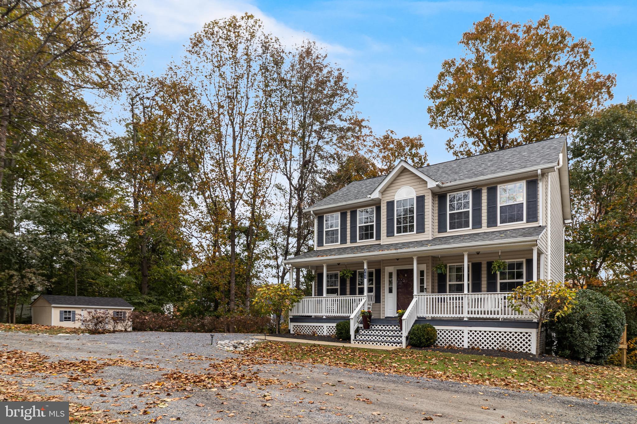 SYMPHONY WOODS - Residential