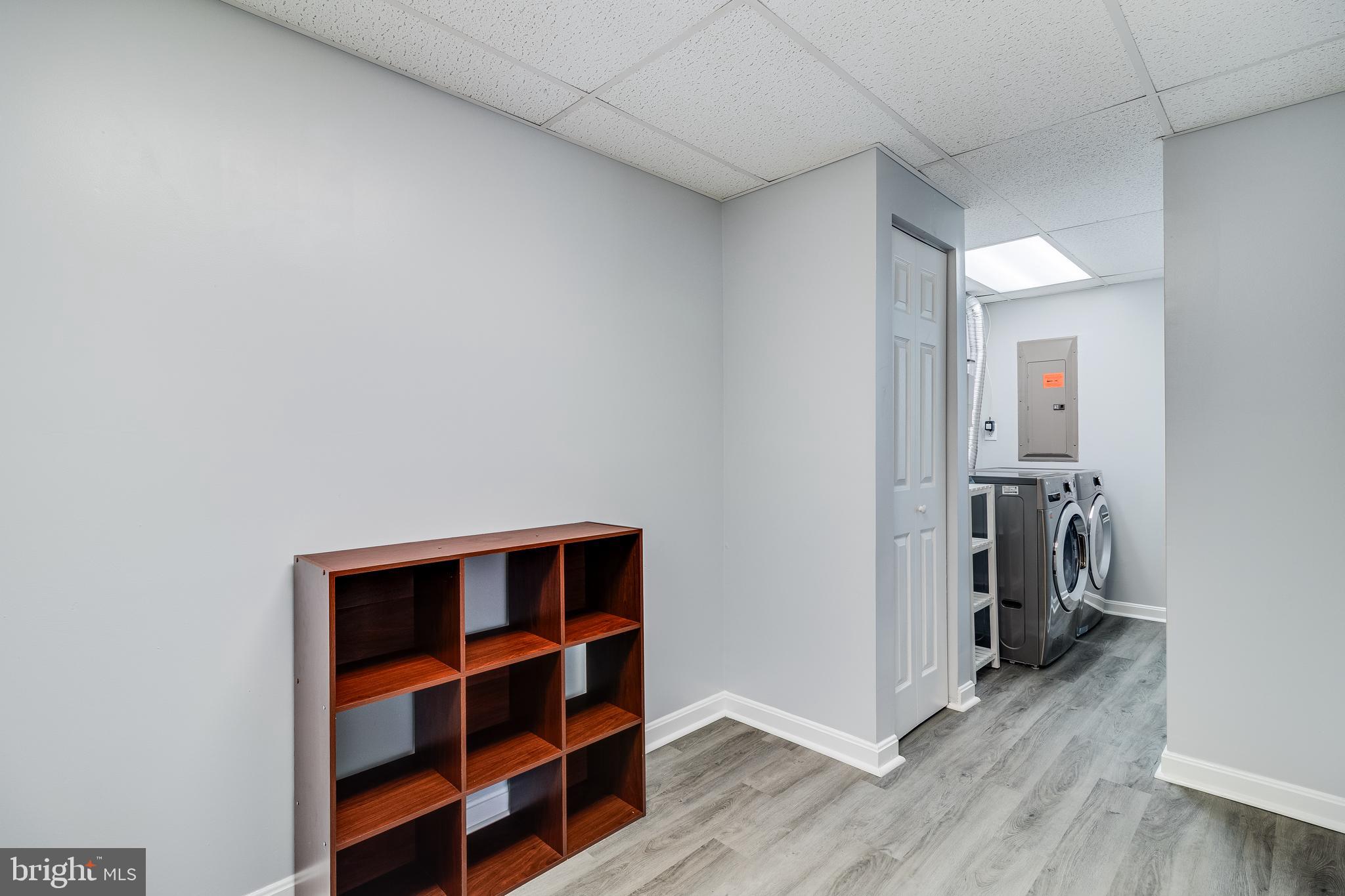 SYMPHONY WOODS - Residential