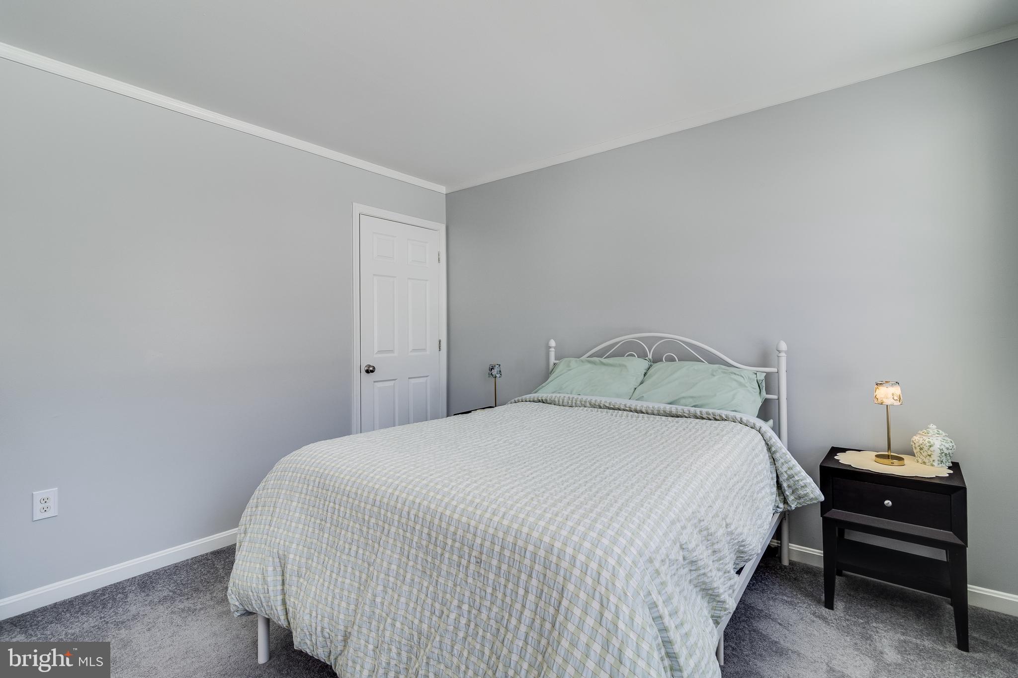 SYMPHONY WOODS - Residential