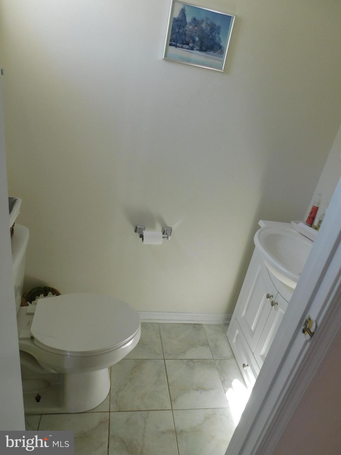 FAIRVIEW COMMONS - Residential Lease