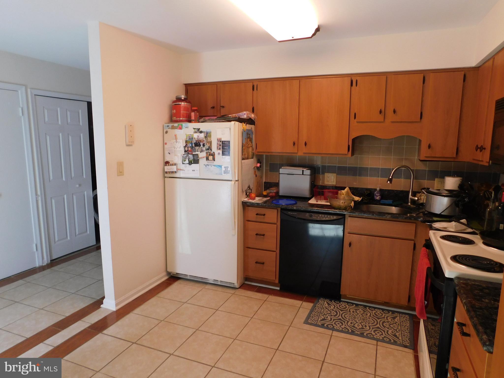 FAIRVIEW COMMONS - Residential Lease