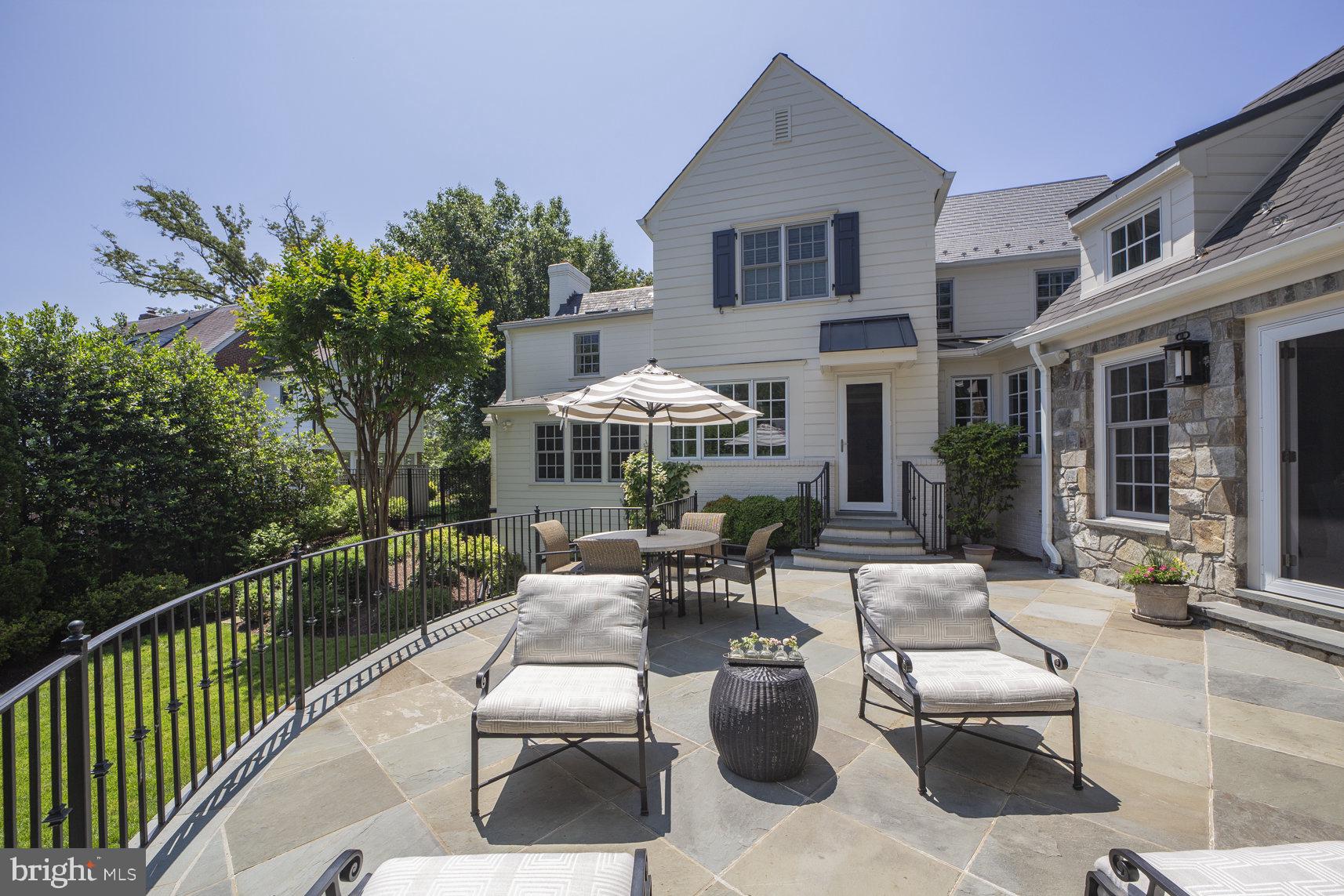 KENWOOD - Residential