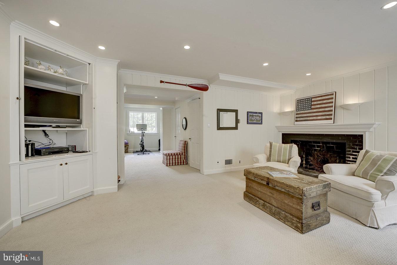 KENWOOD - Residential