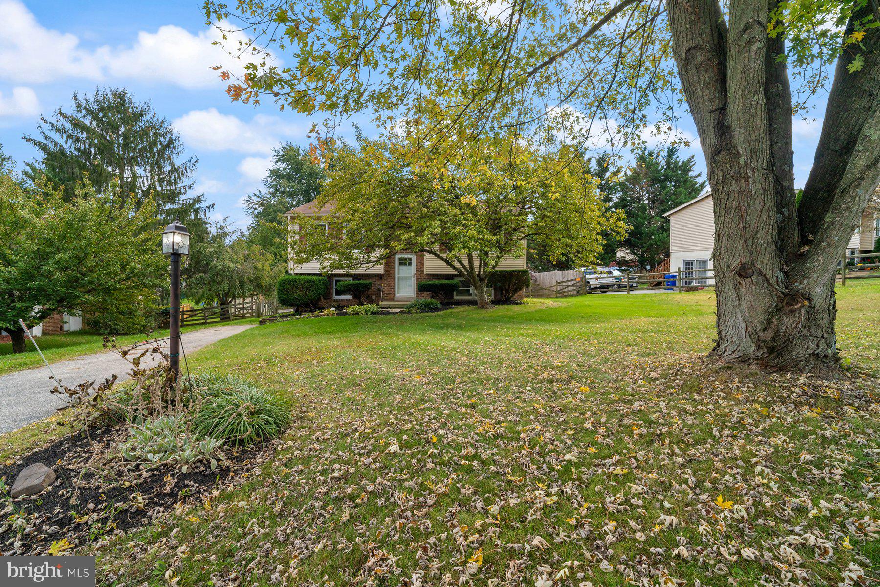 2913 TULIP WAY