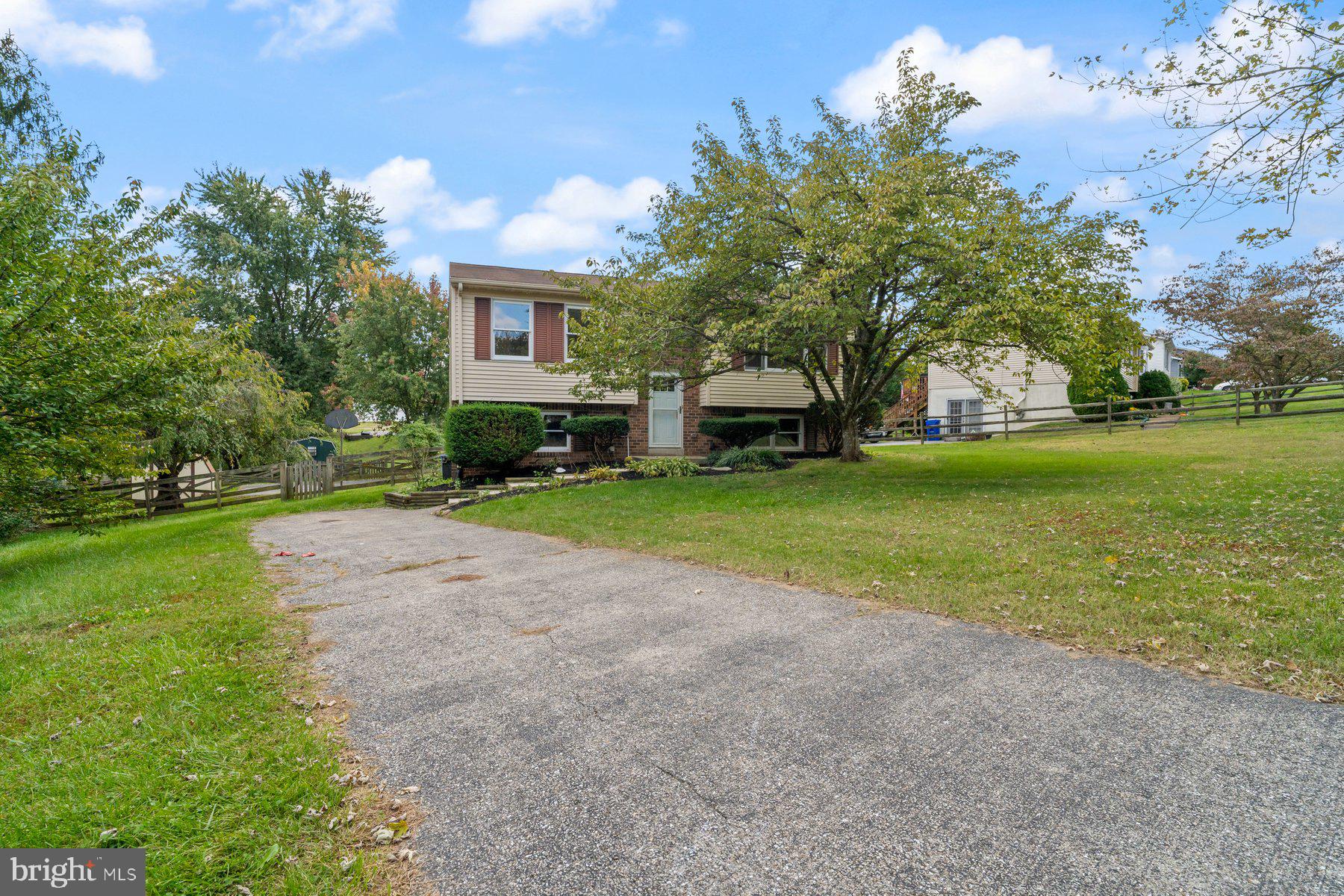 2913 TULIP WAY