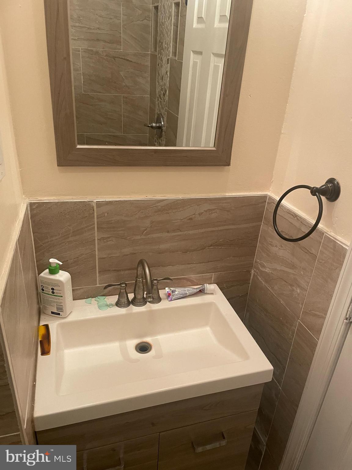 PHILADELPHIA (NORTHEAST) - Residential