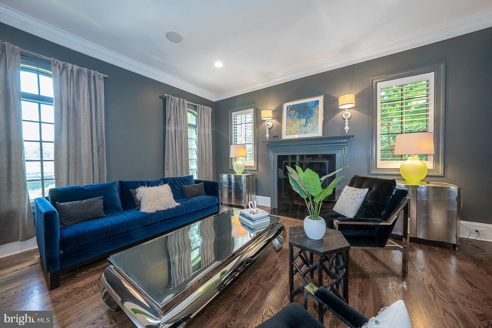 GLADWYNE - Residential