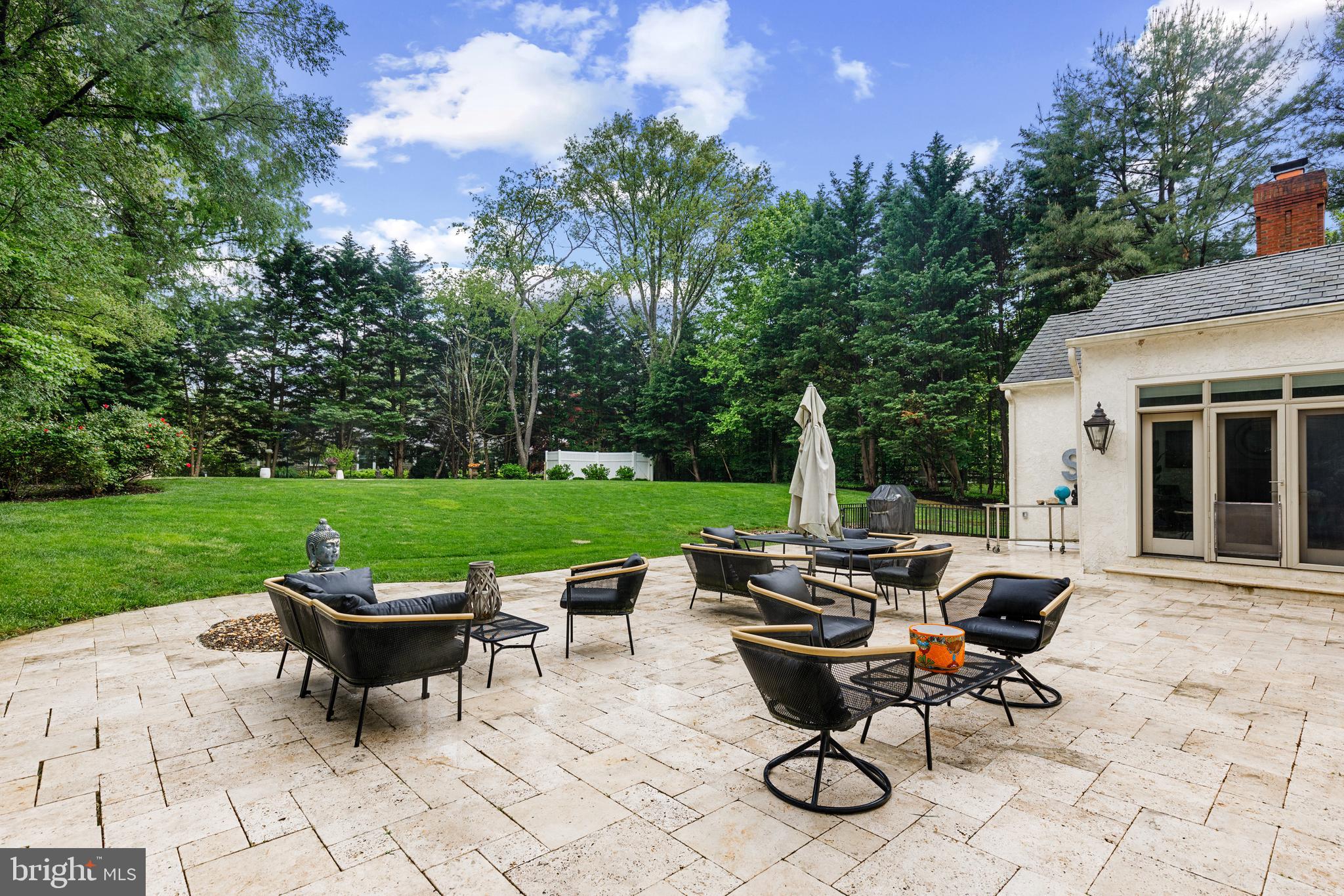 GLADWYNE - Residential