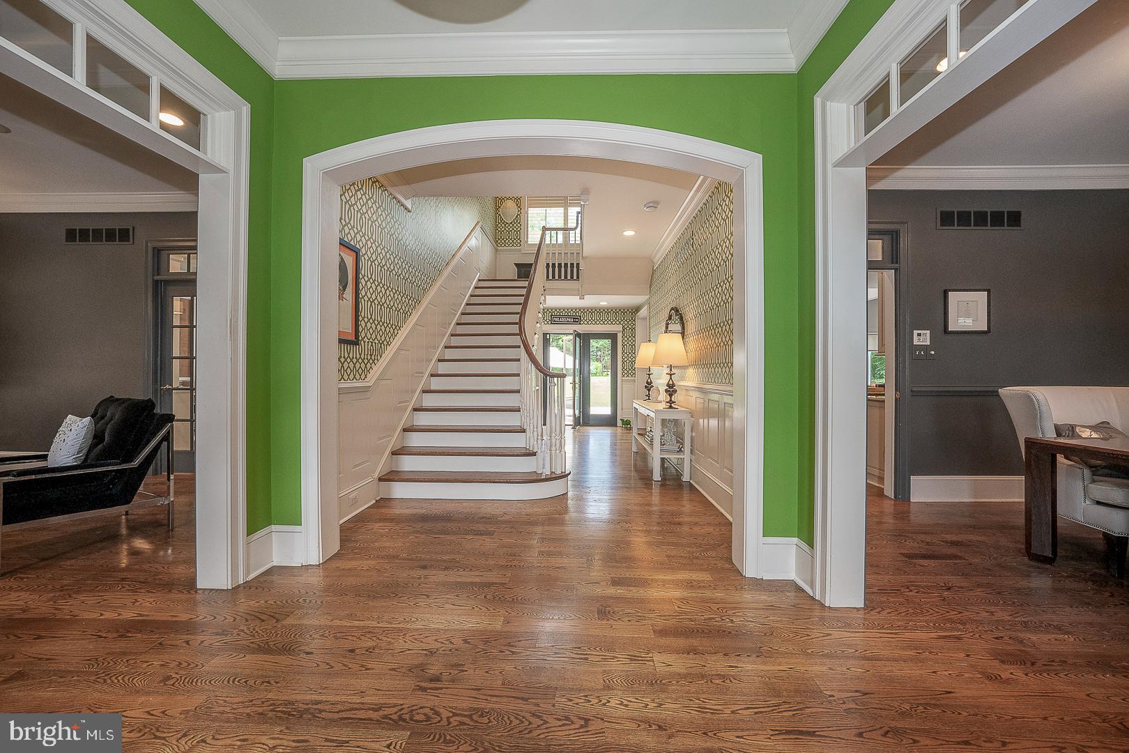 GLADWYNE - Residential