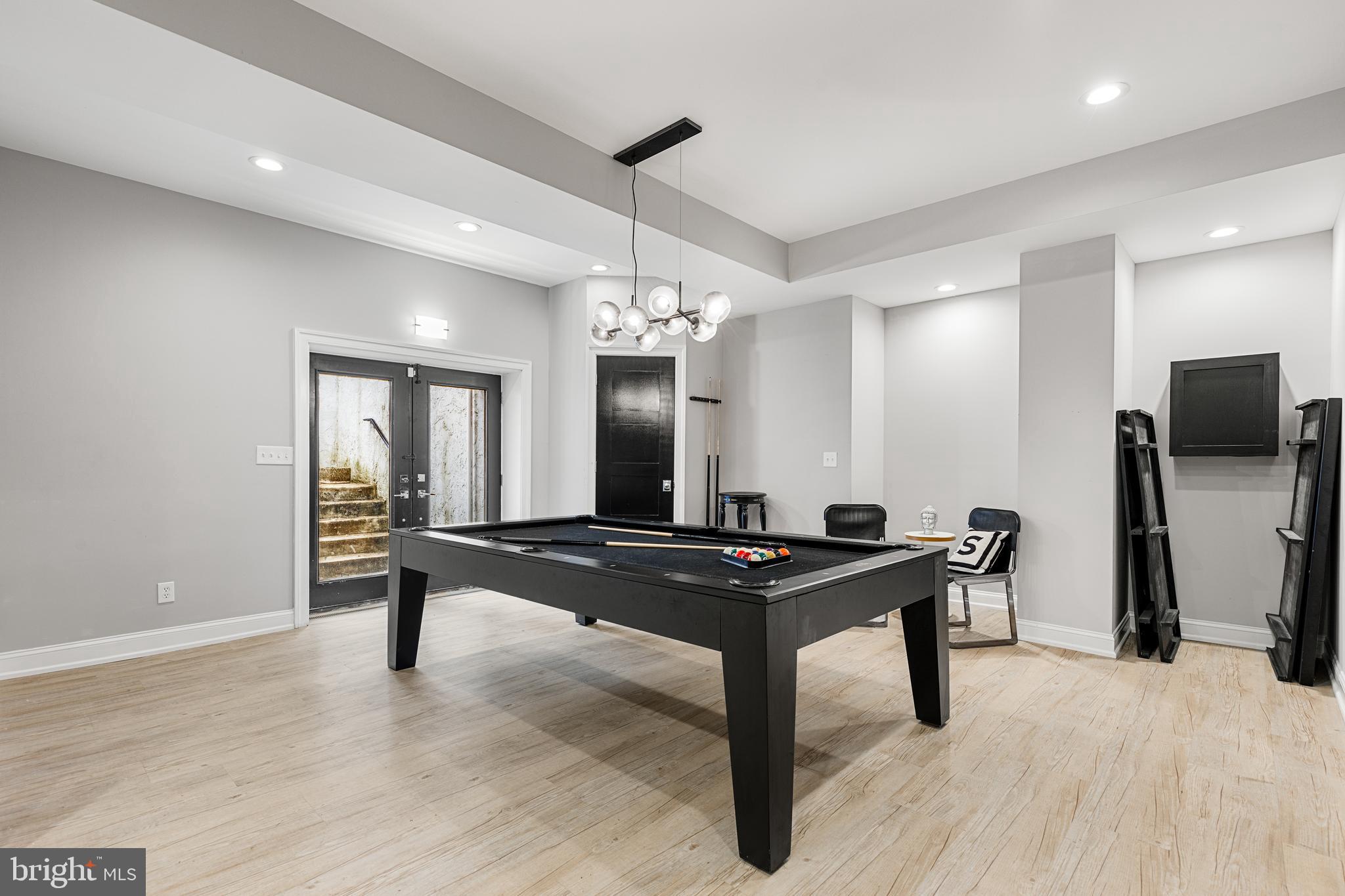 GLADWYNE - Residential