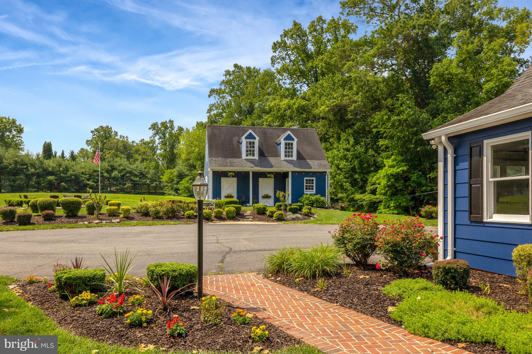 218 WALKER ROAD