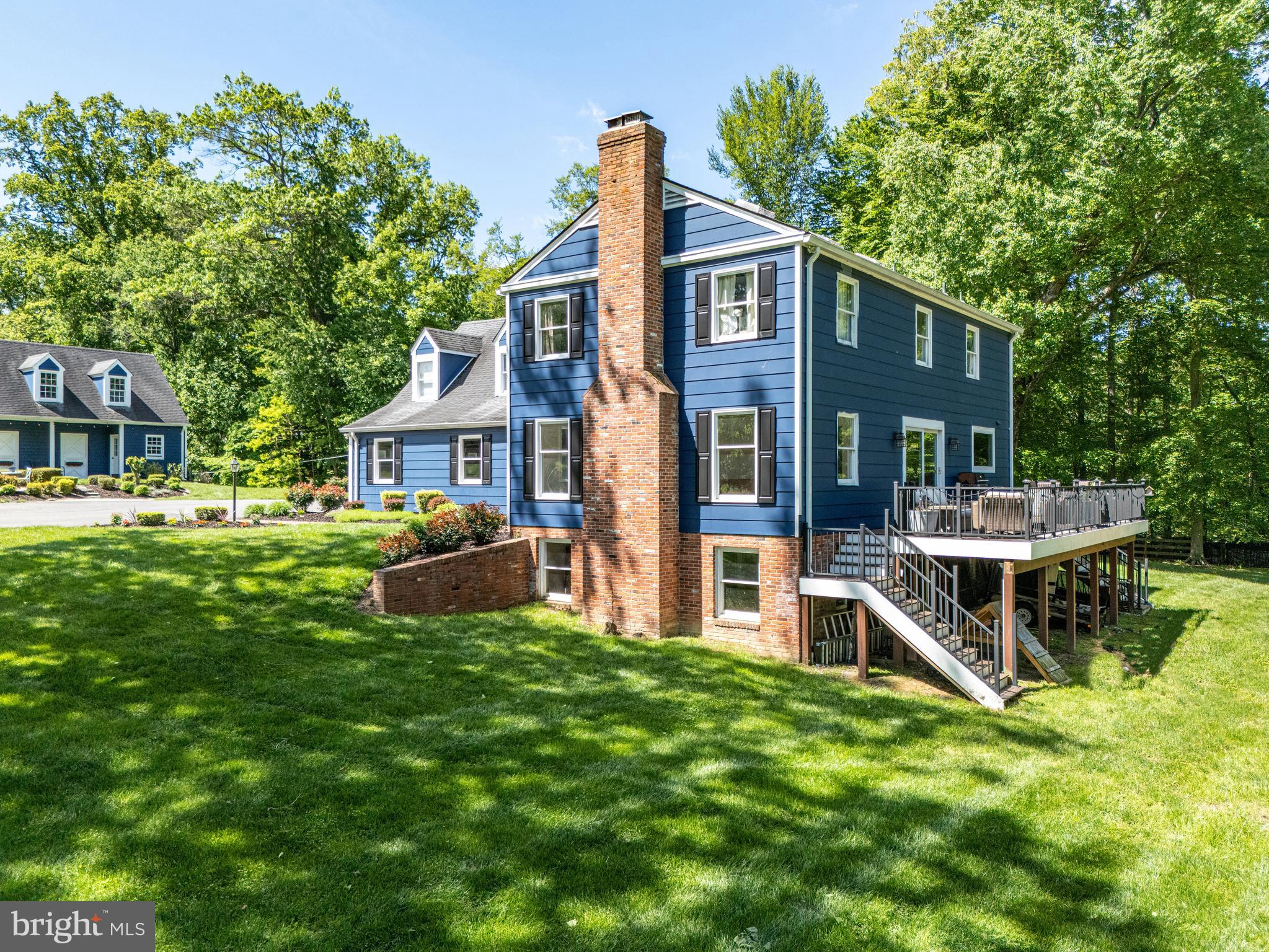 218 WALKER ROAD