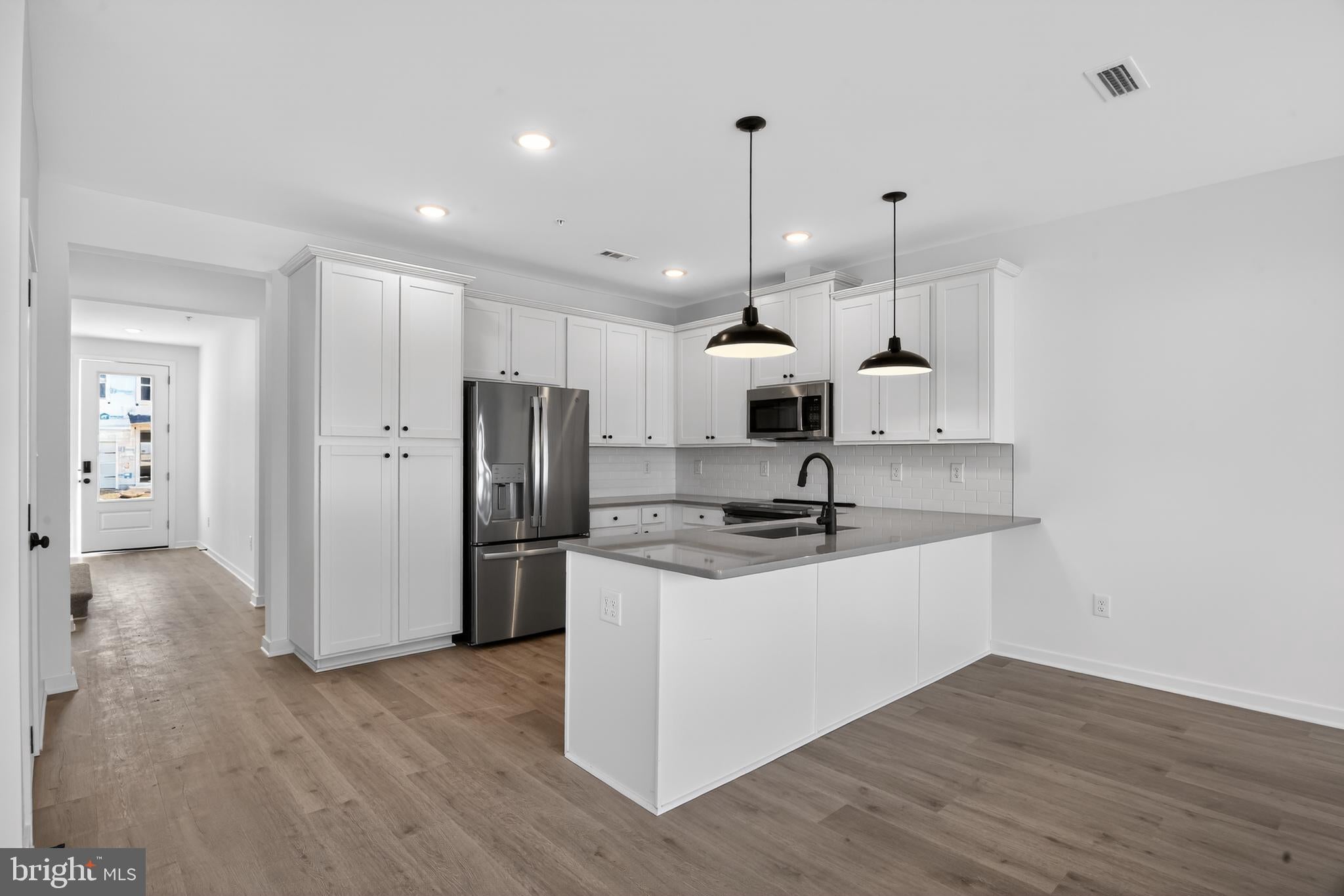 425 SIKA DRIVE