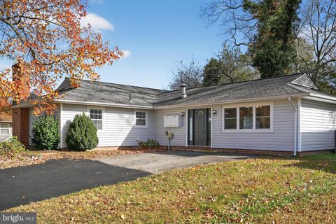 8021 HOLLY AVENUE WALDORF MD 20601