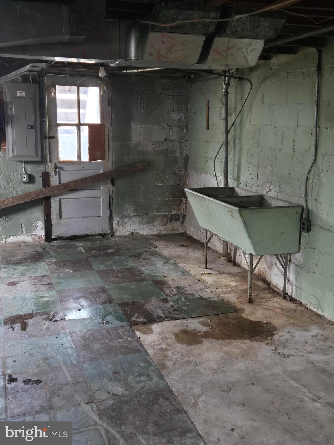 EDMONDSON VILLAGE - Residential