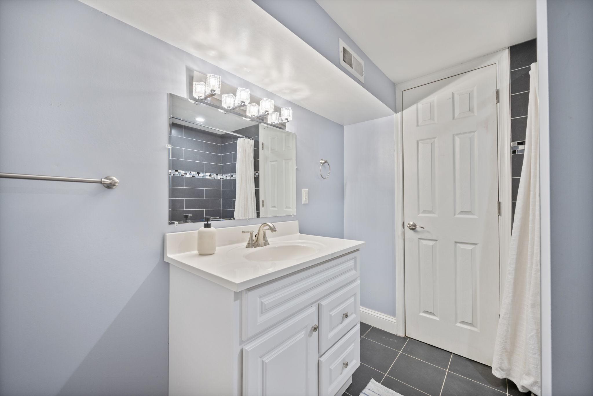 BUTCHERS HILL - Residential