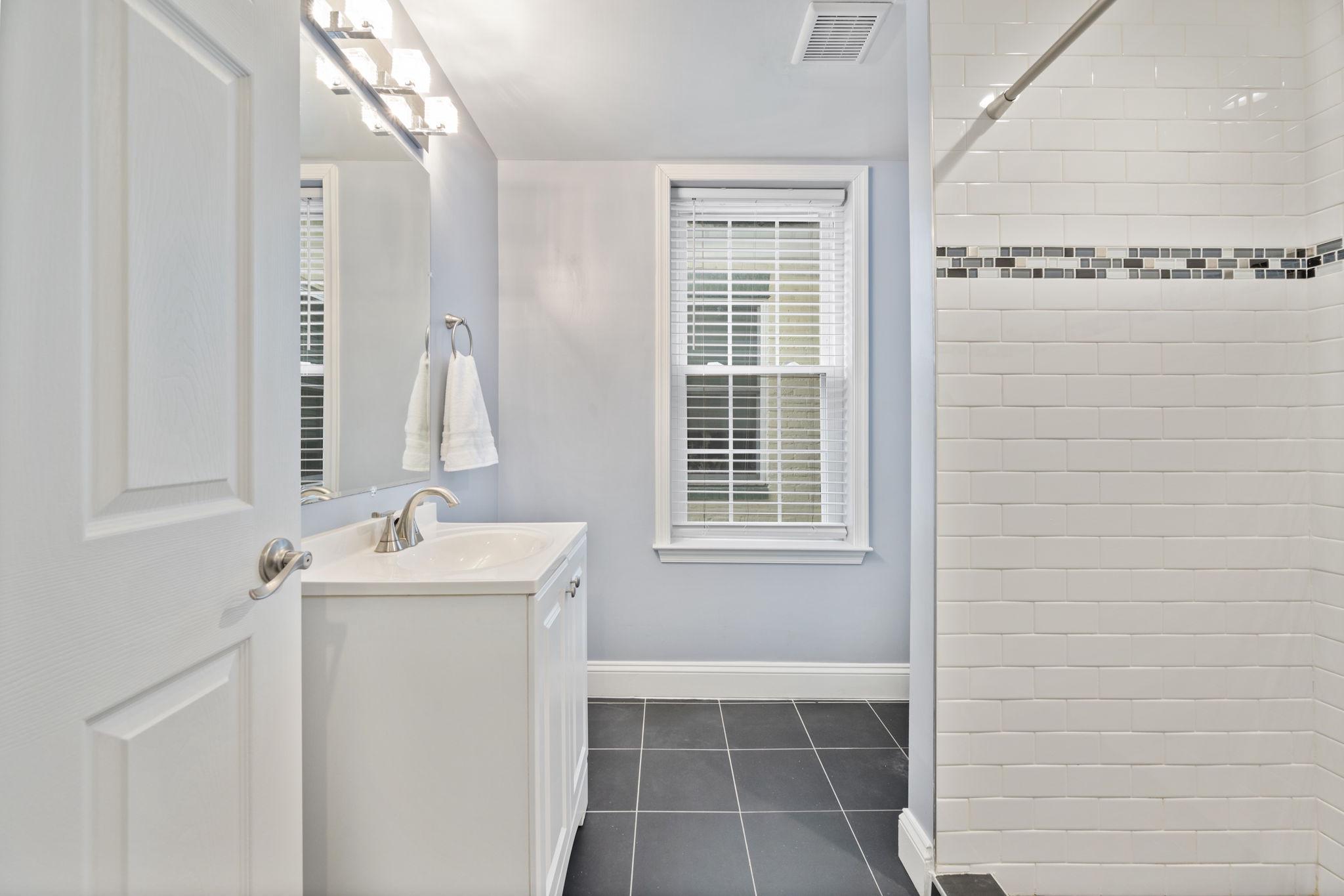 BUTCHERS HILL - Residential