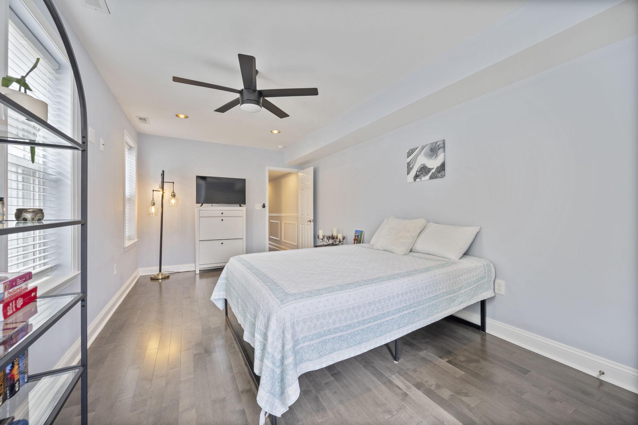 BUTCHERS HILL - Residential