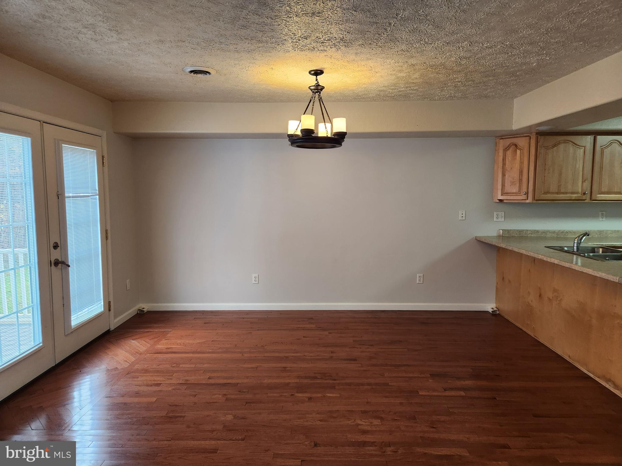 STONY RUN - Residential Lease