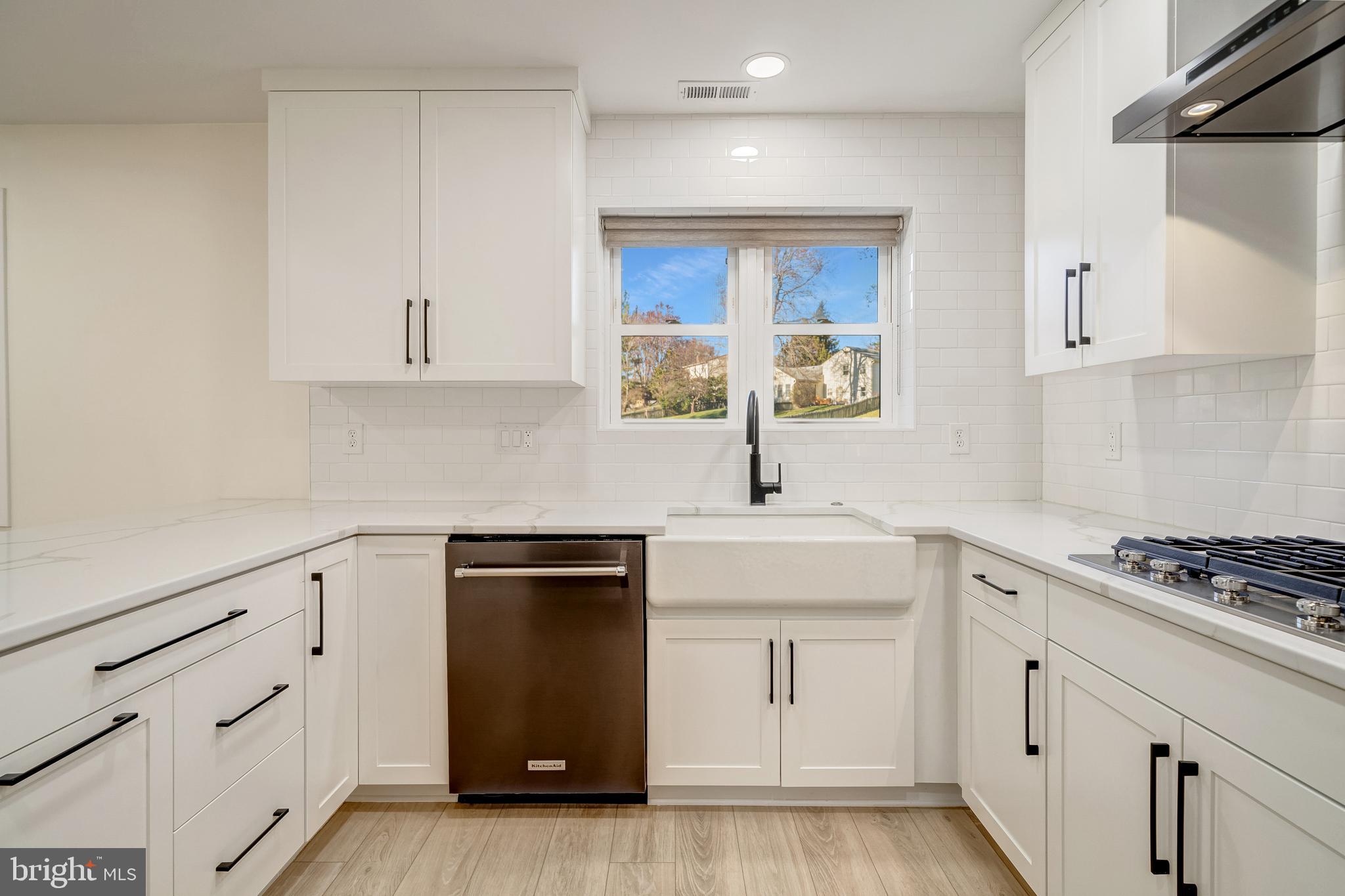 RIDGE MANOR - Residential