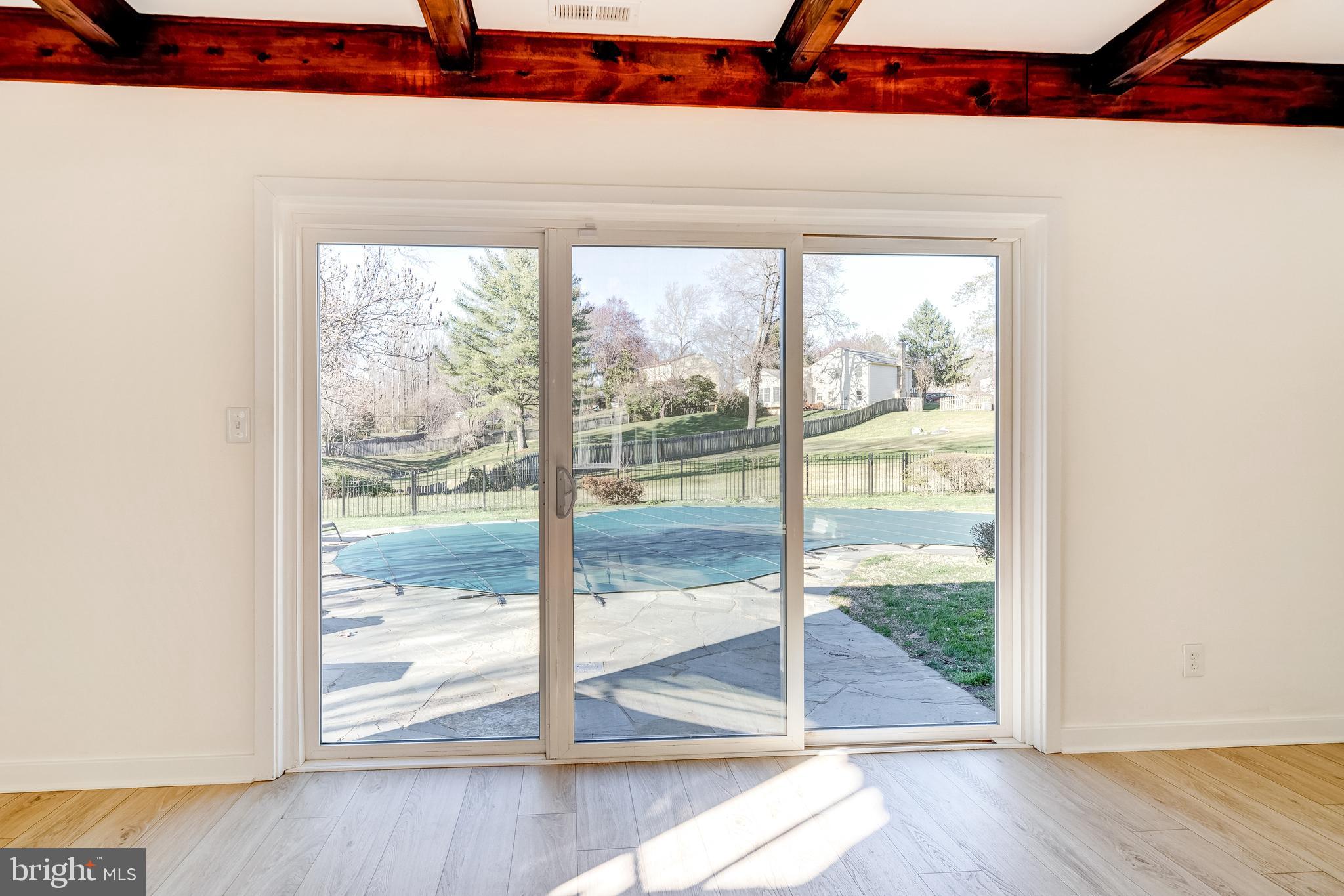 RIDGE MANOR - Residential