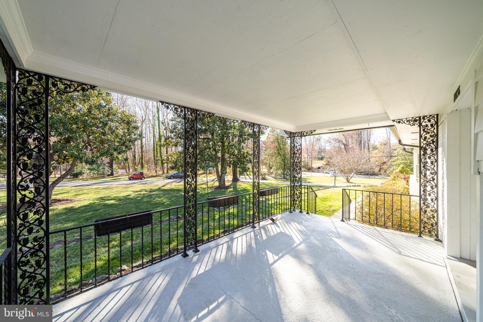 RIDGE MANOR - Residential