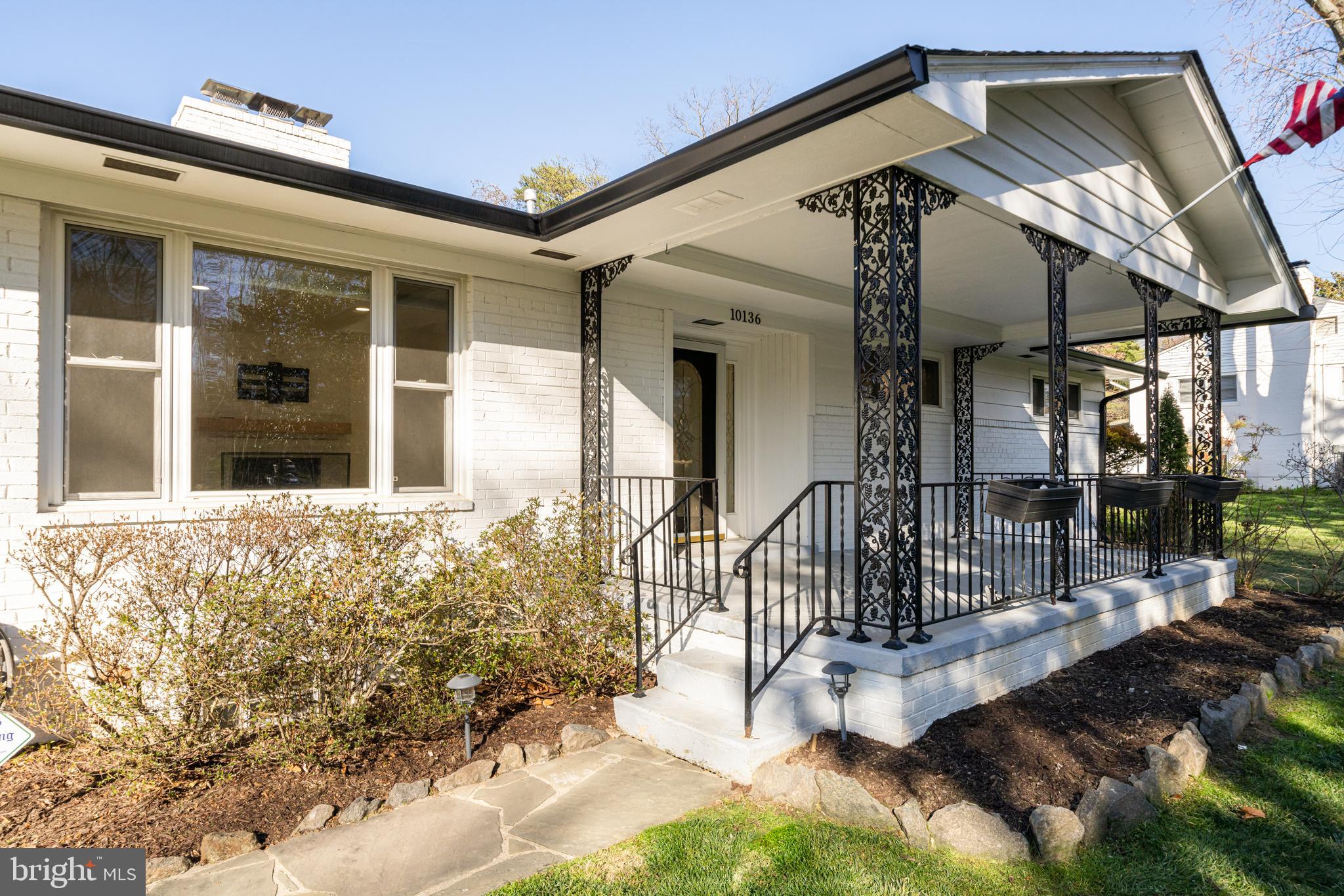 RIDGE MANOR - Residential