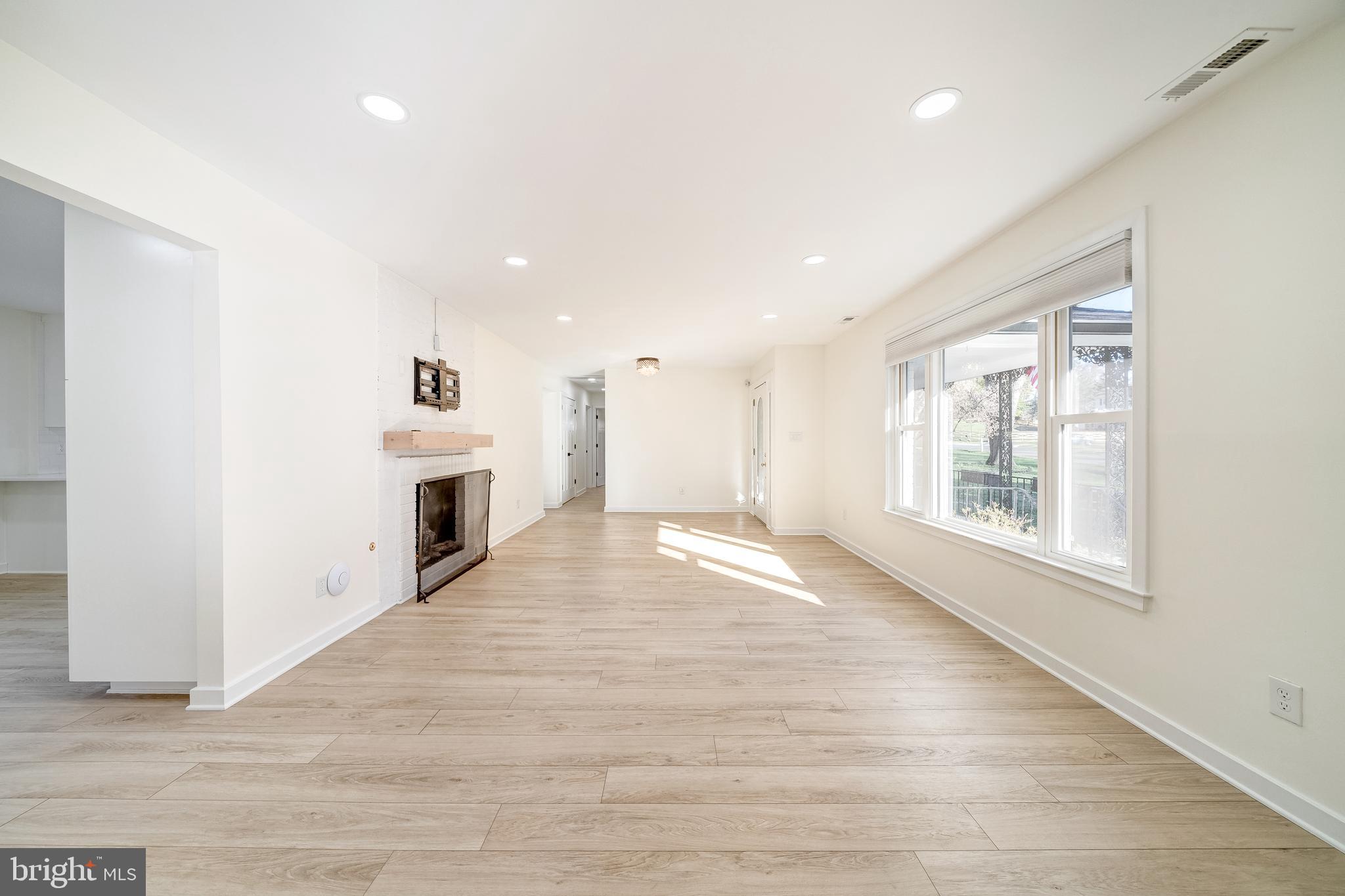 RIDGE MANOR - Residential