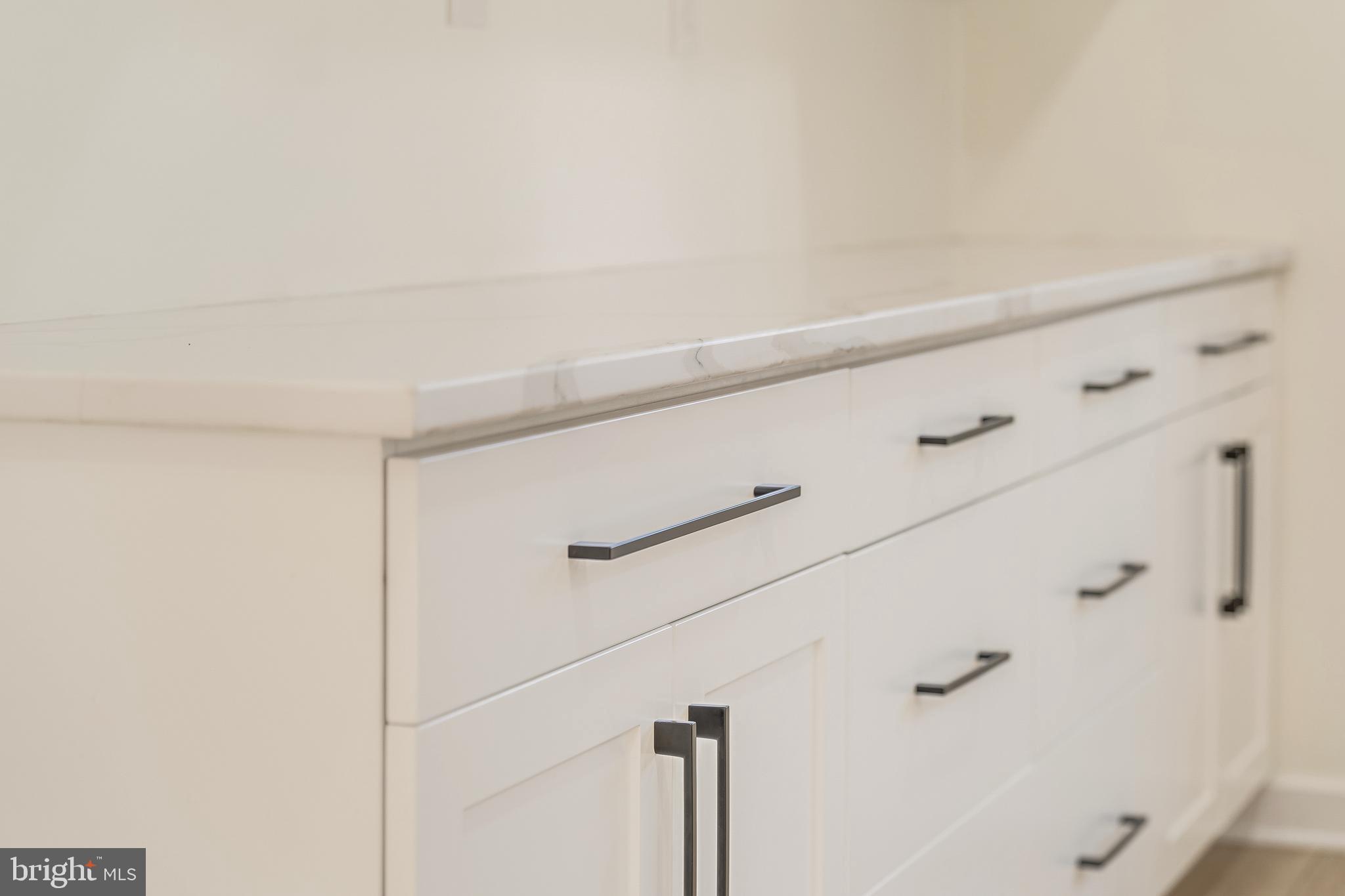 RIDGE MANOR - Residential