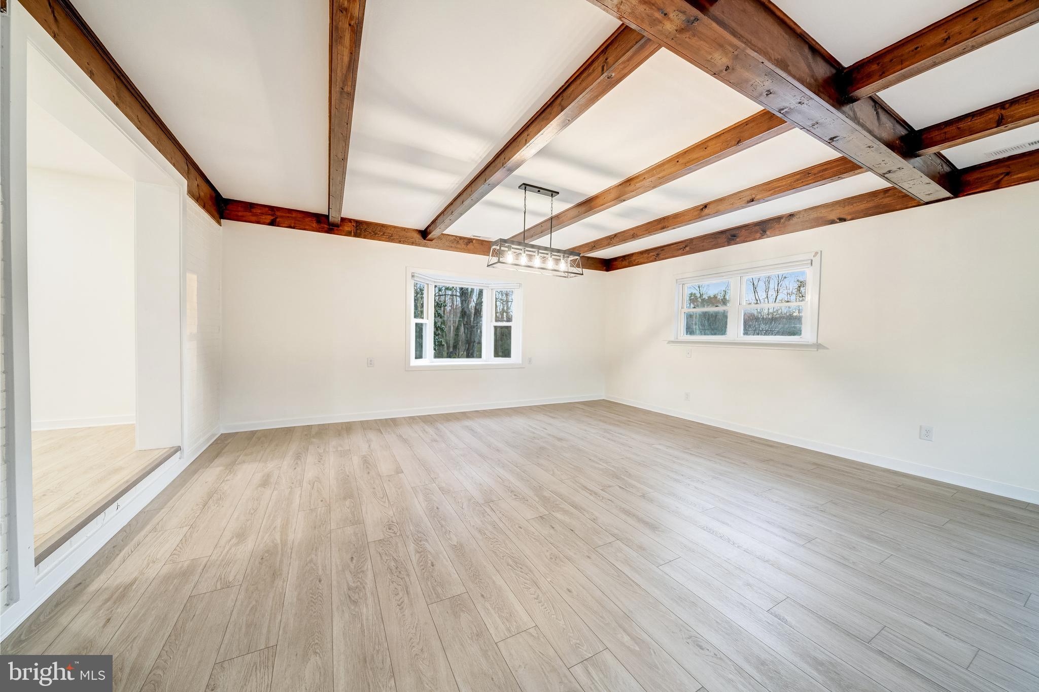 RIDGE MANOR - Residential